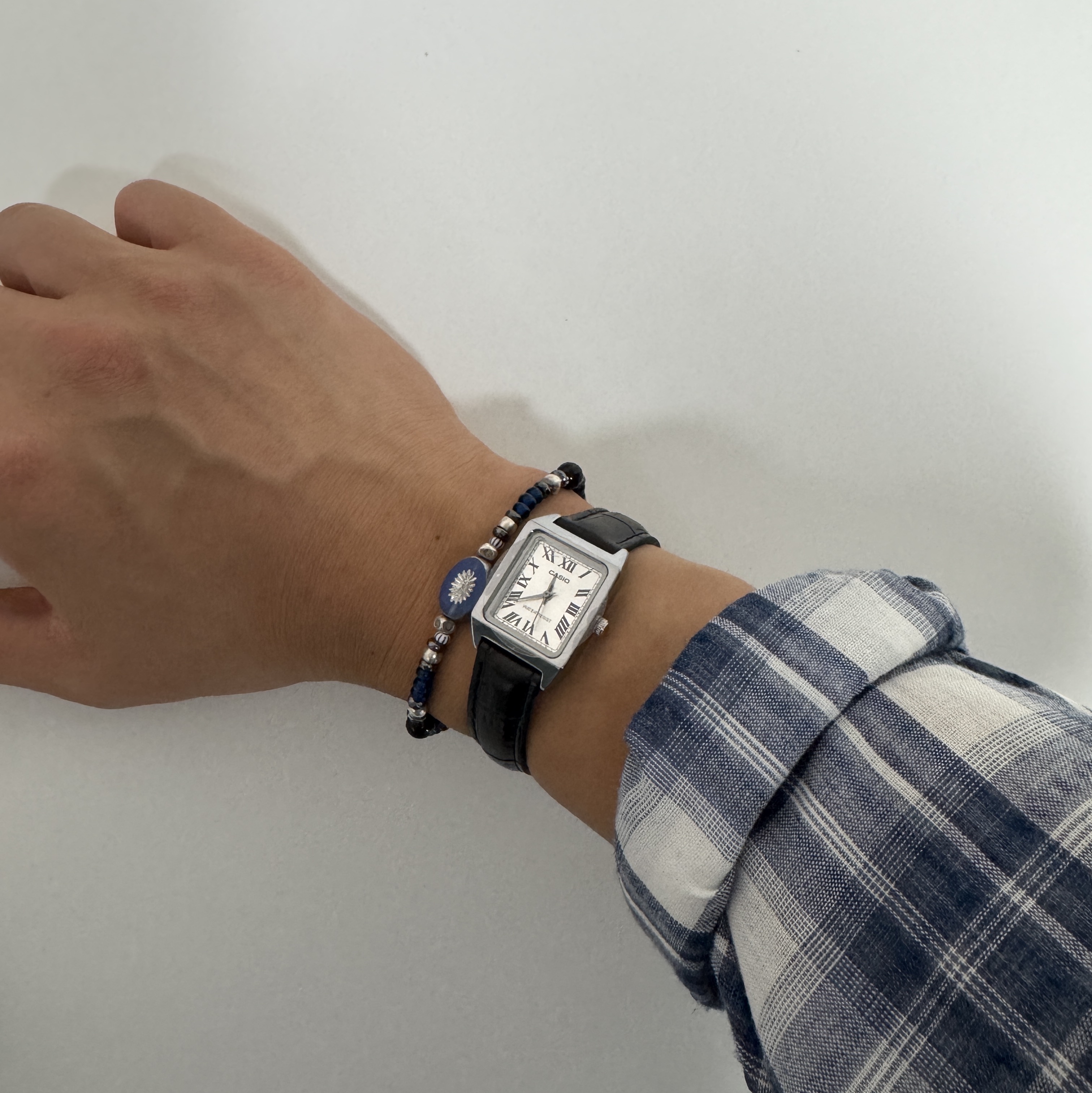 Casio LTP-V007L-7B1 착용 스타일