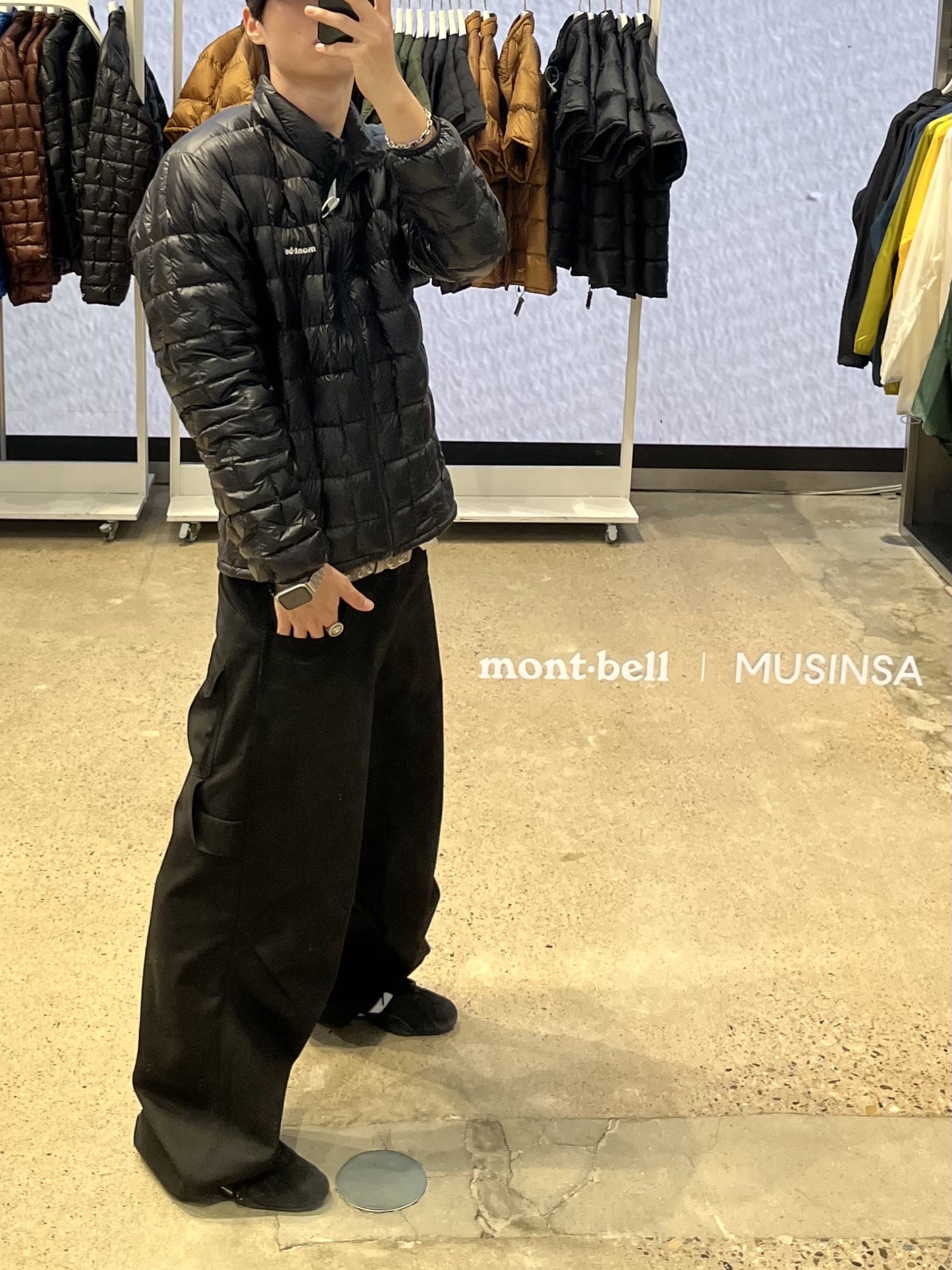 Montbell Plasma 1000 Down Jacket Light Silver, Montbell Plasma 1000 Down Jacket Black 착용 스타일 - 2