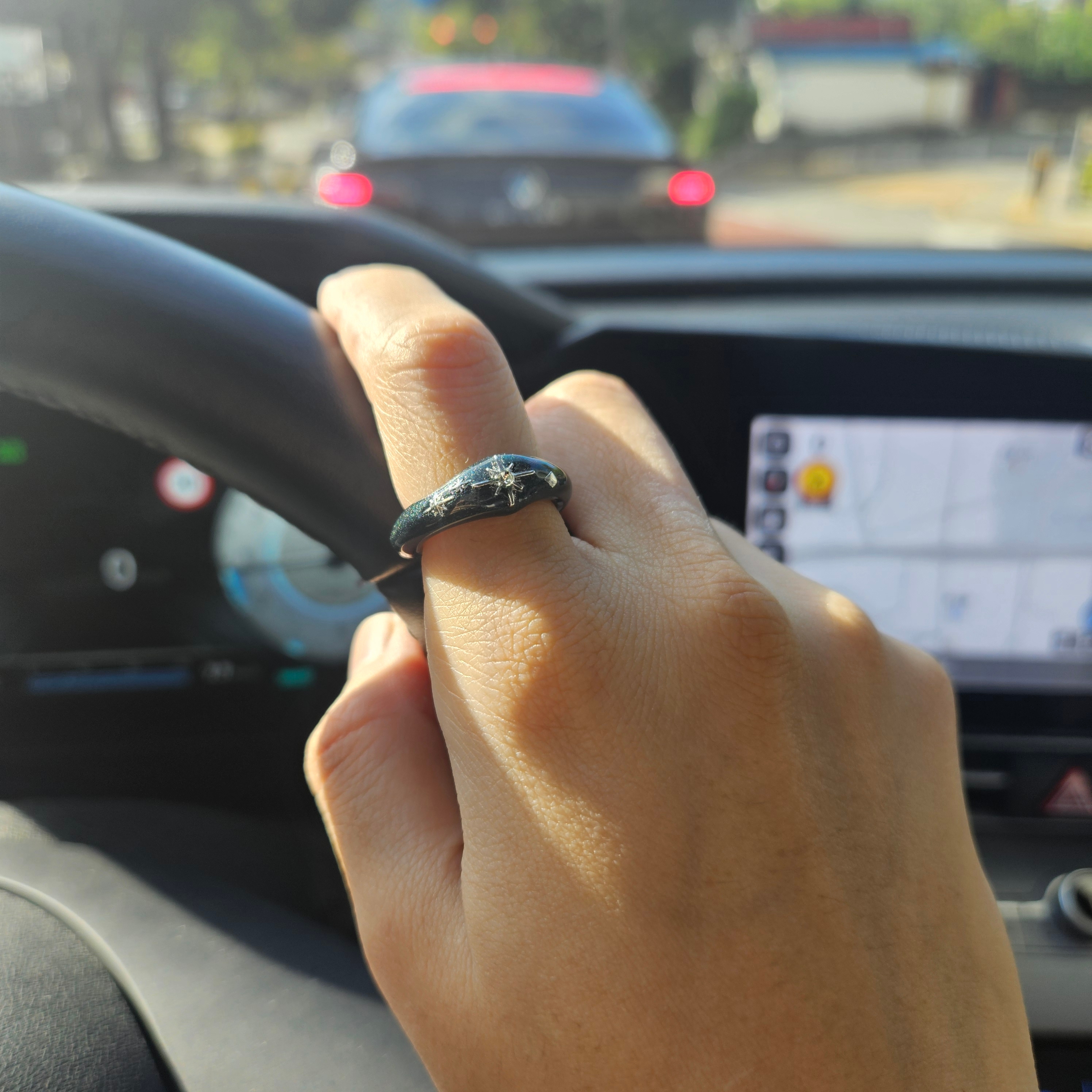 Nff Starry Night Ring Black 착용 스타일