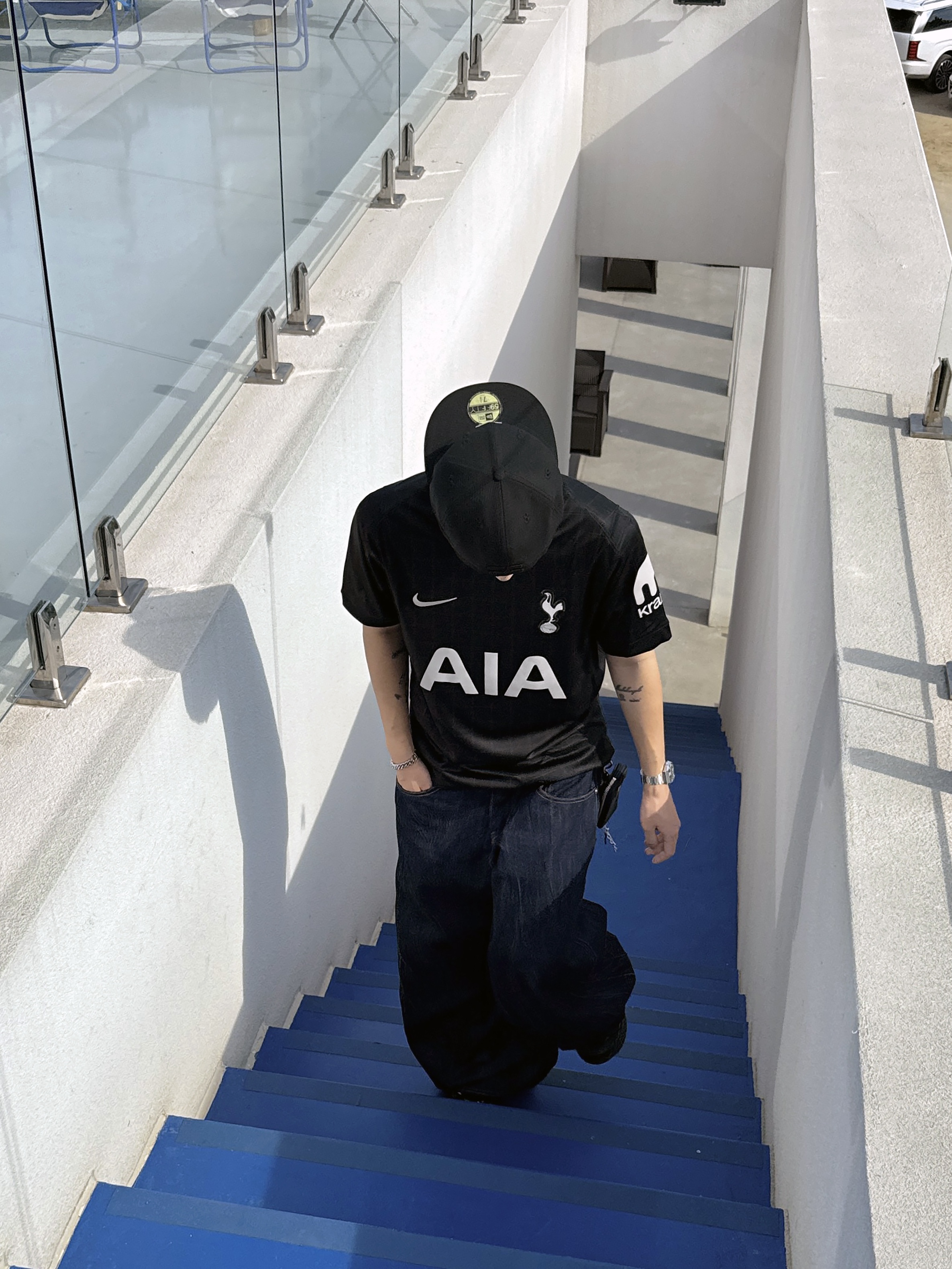 Nike Tottenham Hotspur 2025/26 Stadium Away Dri-Fit Soccer Replica Jersey Black Light Iron Ore (Non Marking Ver.), Nike Tottenham Hotspur 2025/26 Match Away Dri-FIT ADV Authentic Jersey Black Light Iron Ore (Non Marking Ver.) 착용 스타일 - 2