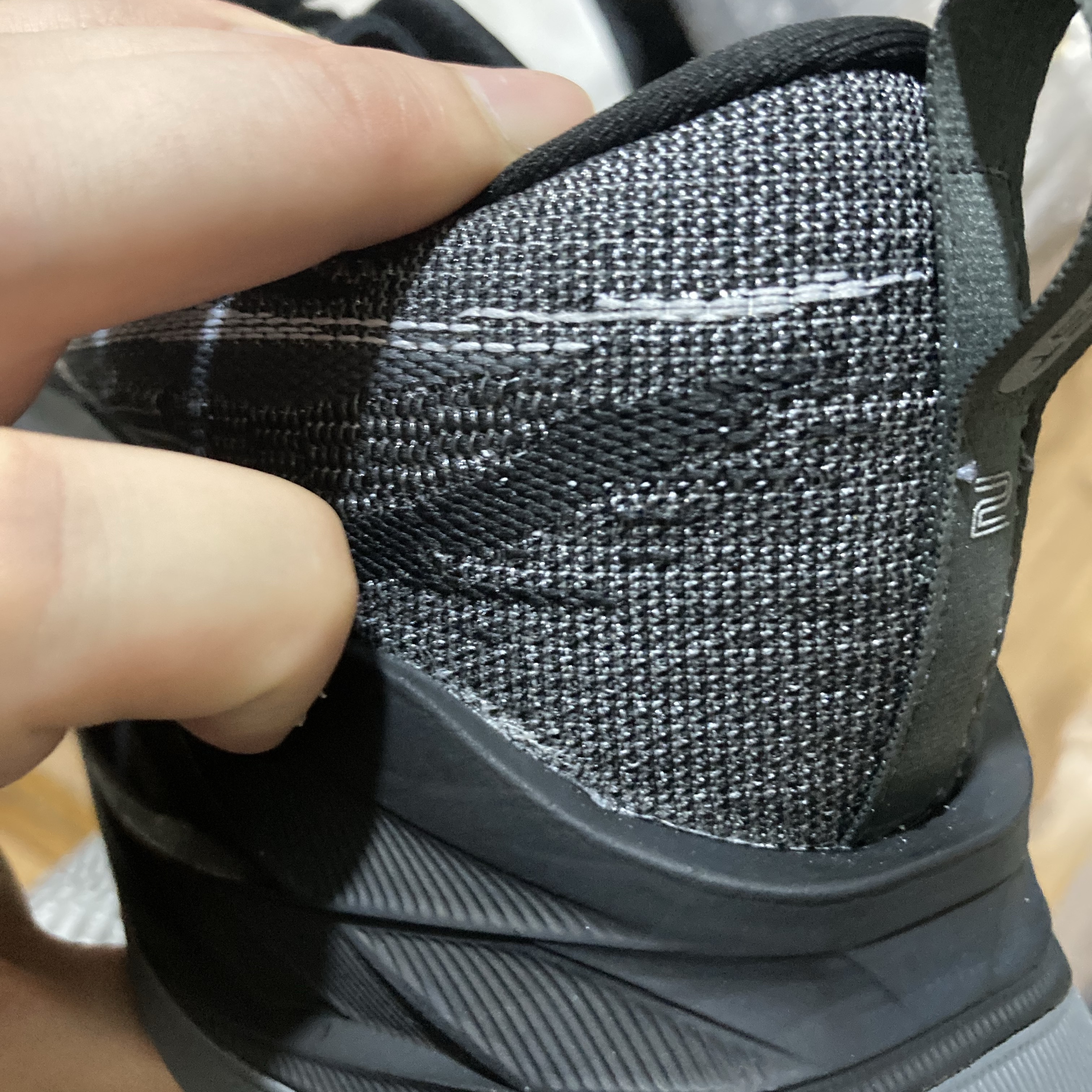 Asics Superblast 2 Black White 착용 스타일 - 2