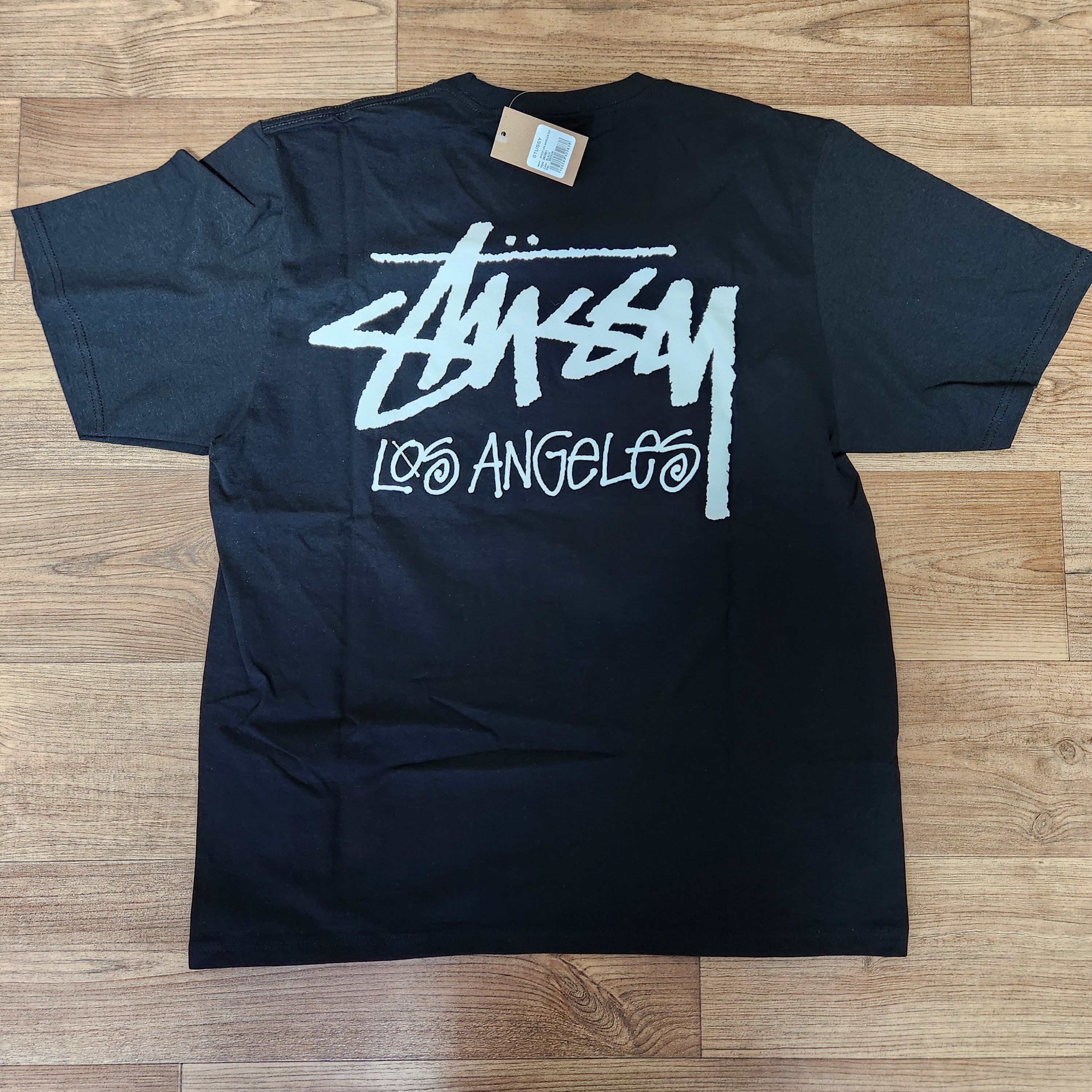Stussy Stock Los Angeles T-Shirt Black 착용 스타일 - 1