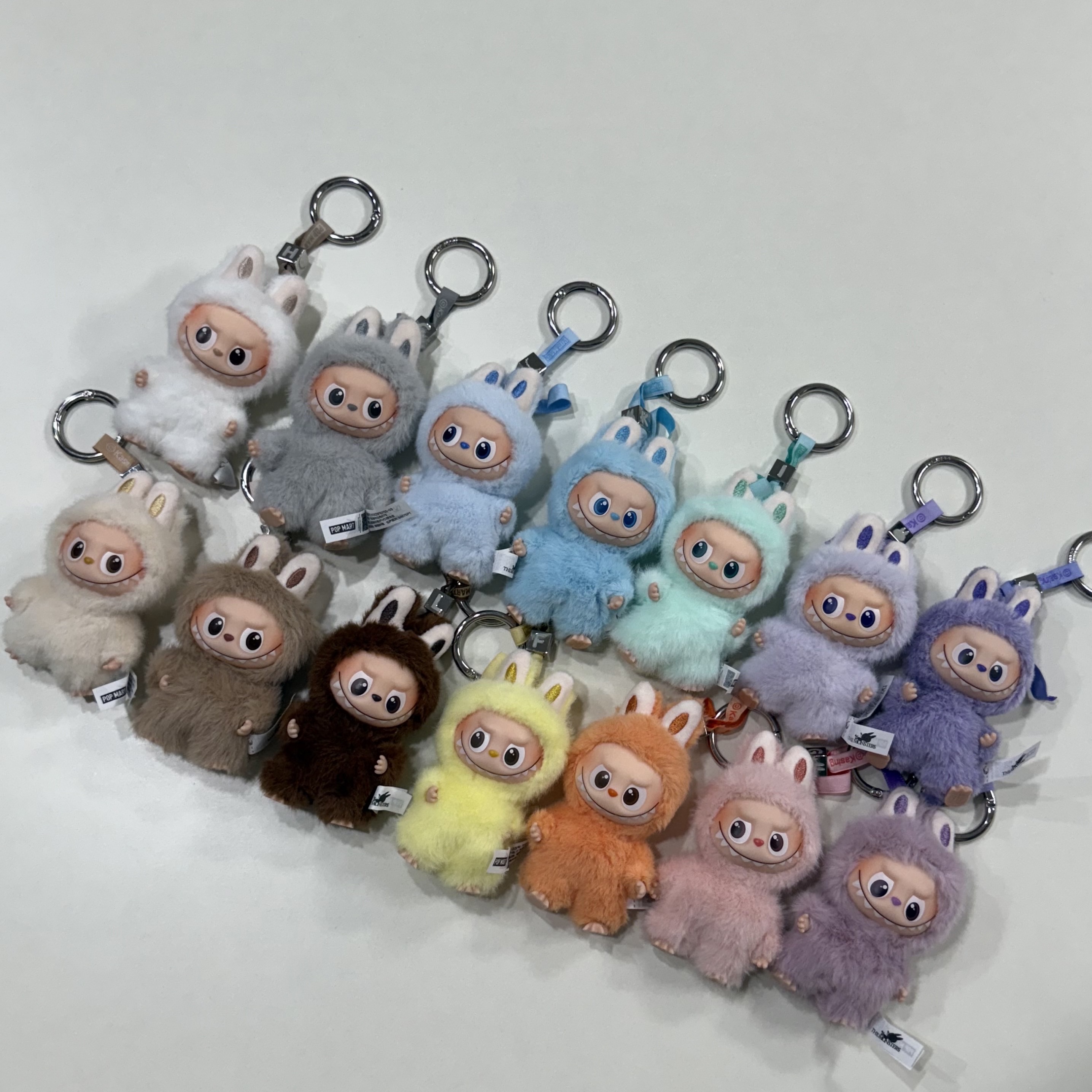 Pop Mart Labubu The Monsters Pin For Love Series Vinyl Plush Pendant Sealed Case (A-M) (14 Blind Boxes), Pop Mart Labubu The Monsters Pin For Love Series Vinyl Plush Pendant Sealed Case (A-M) (1 Blind Box) 착용 스타일 - 1