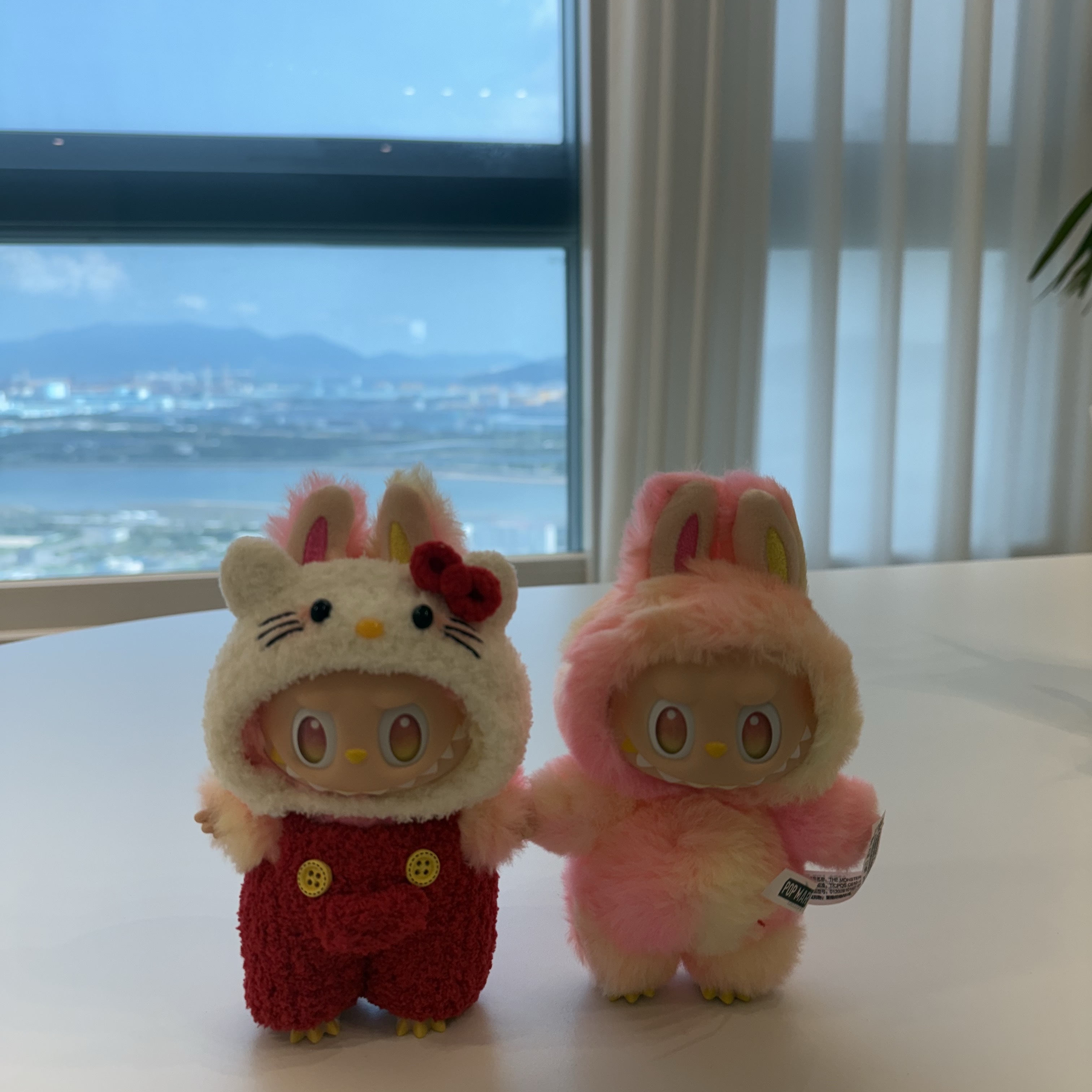 Pop Mart Labubu The Monsters Highlight Series Sealed Case (Bundle of 2/1 Blind Box) 착용 스타일 - 1