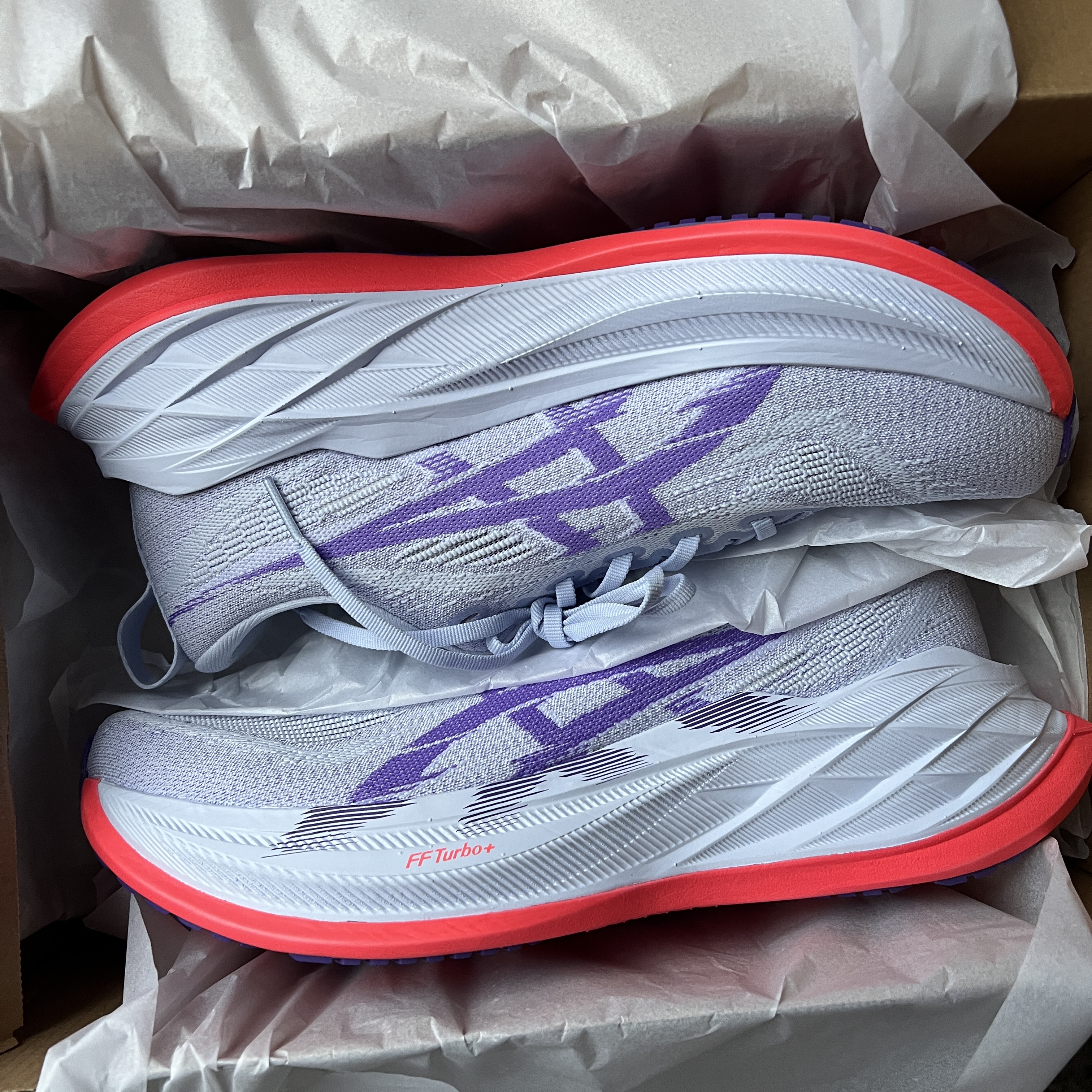 Asics Superblast 2 Blue Fade Edo Purple 착용 스타일 - 1