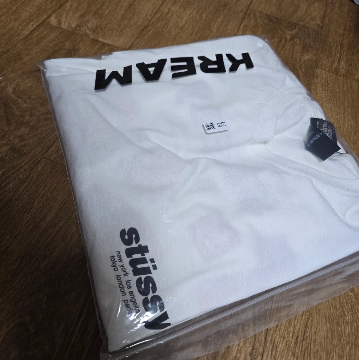 Stussy Rollers T-Shirt White 착용 스타일