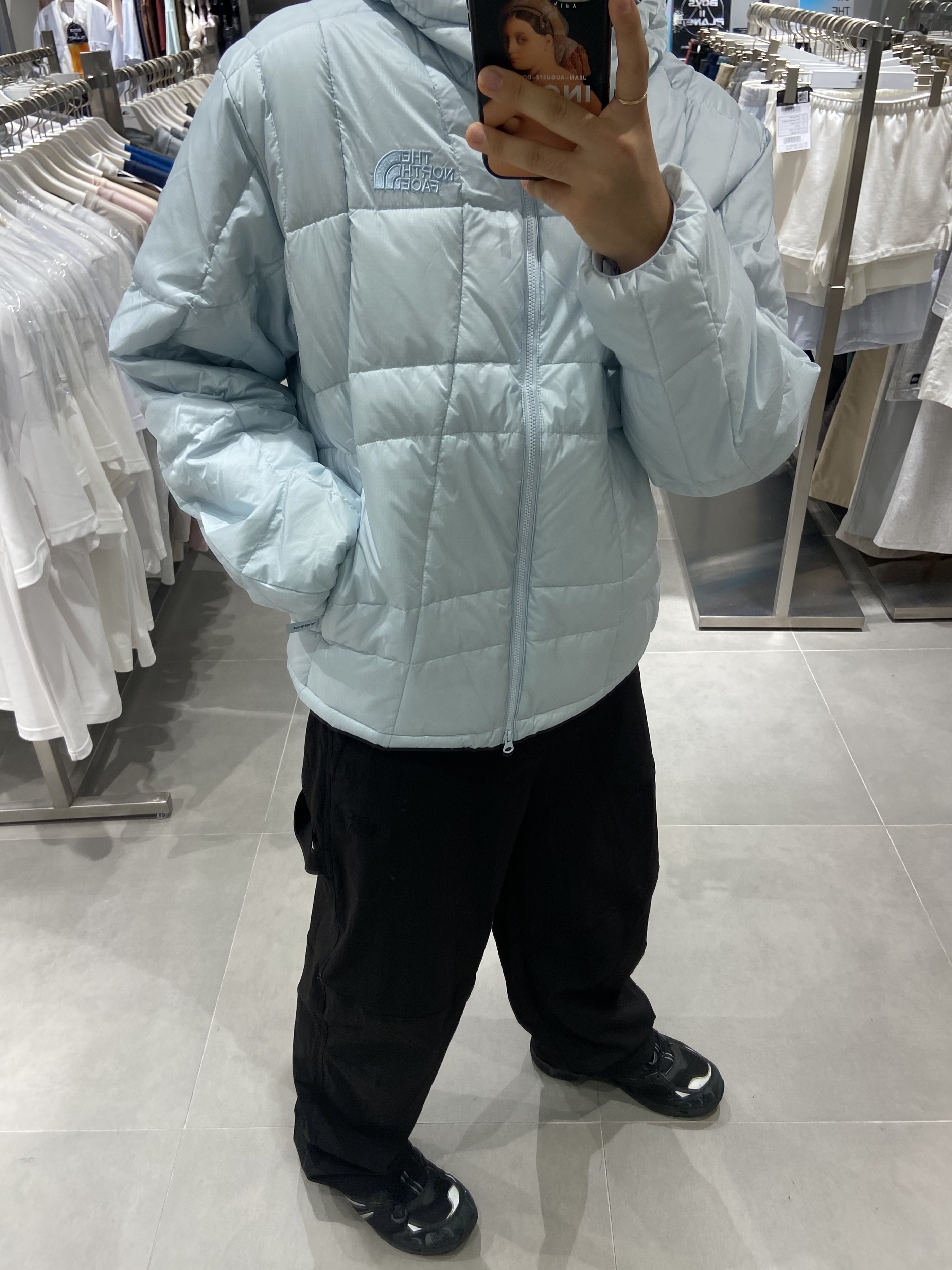 Salomon RX Moc 3.0 Vanilla Ice, The North Face Carpenter Bermuda Shorts Dark Gray 착용 스타일 - 4