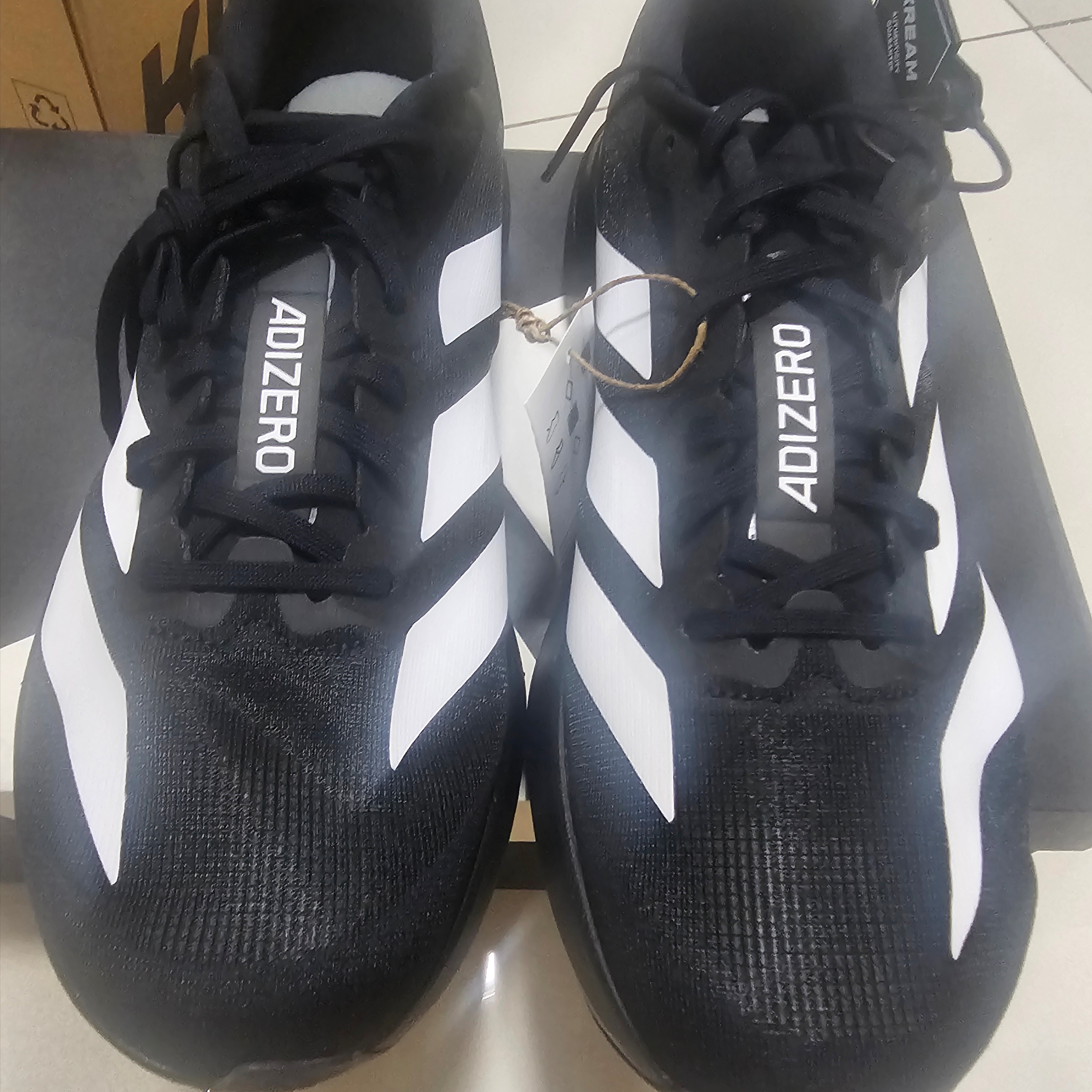 Adidas Adizero EVO SL Core Black Cloud White 착용 스타일