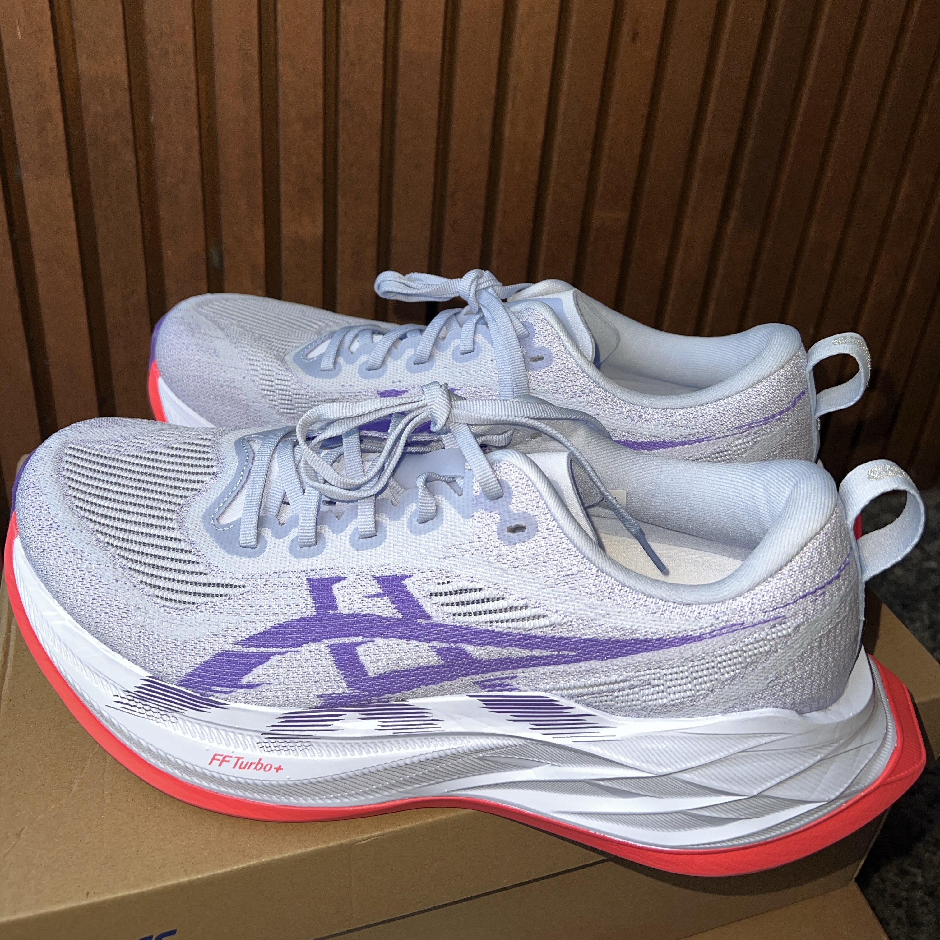 Asics Superblast 2 Blue Fade Edo Purple 착용 스타일 - 5