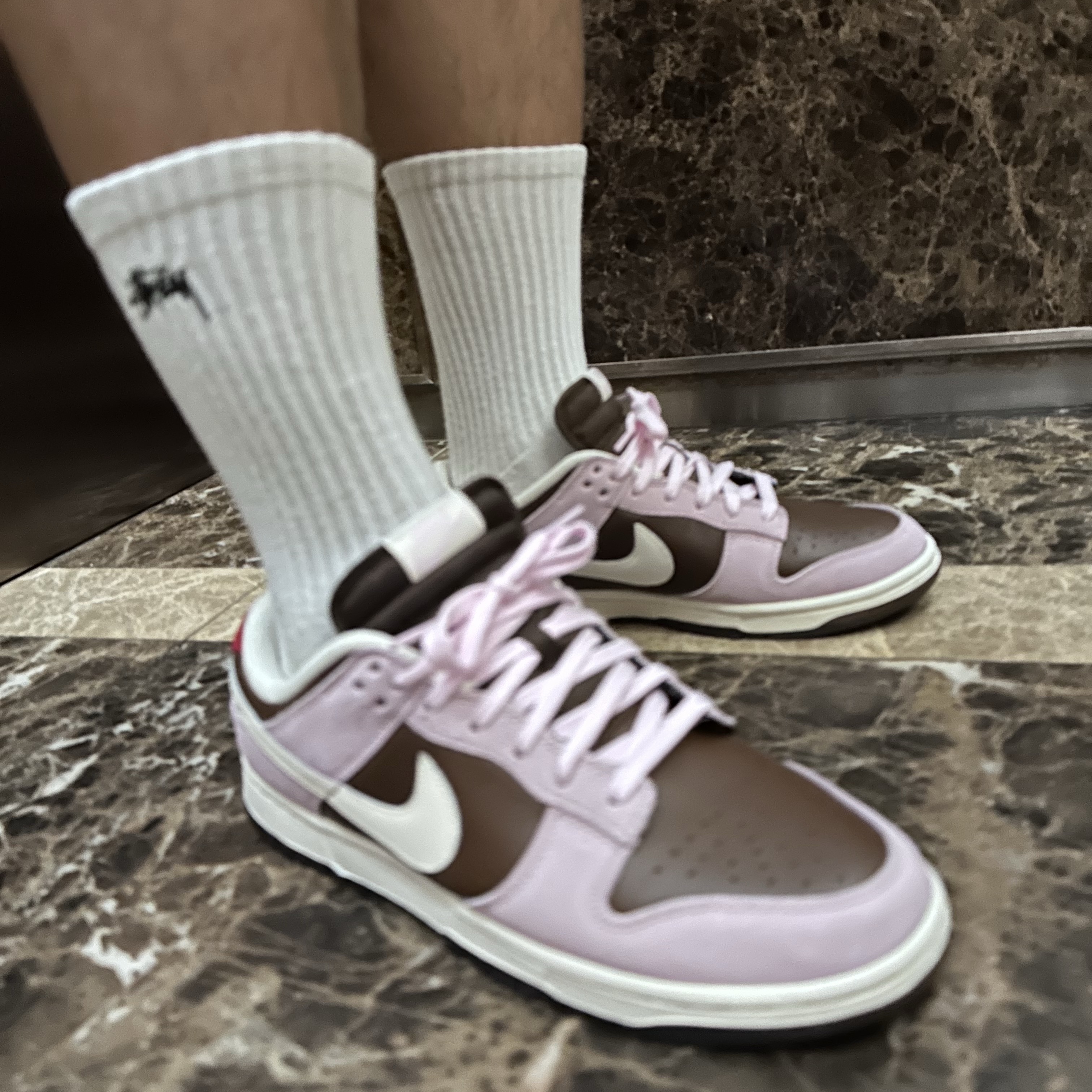 Alex Zono x Woodz New Paths Await Trucker Hat Beige, (W) Nike Dunk Low Cacao Wow and Pink Foam 착용 스타일 - 2