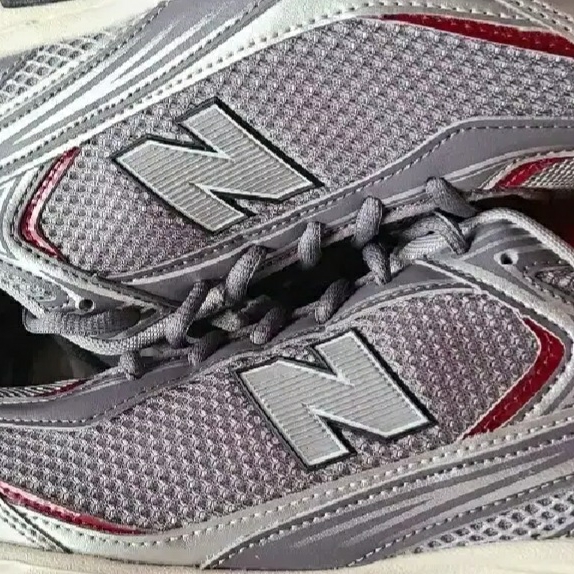 New Balance 509 Grey 착용 스타일
