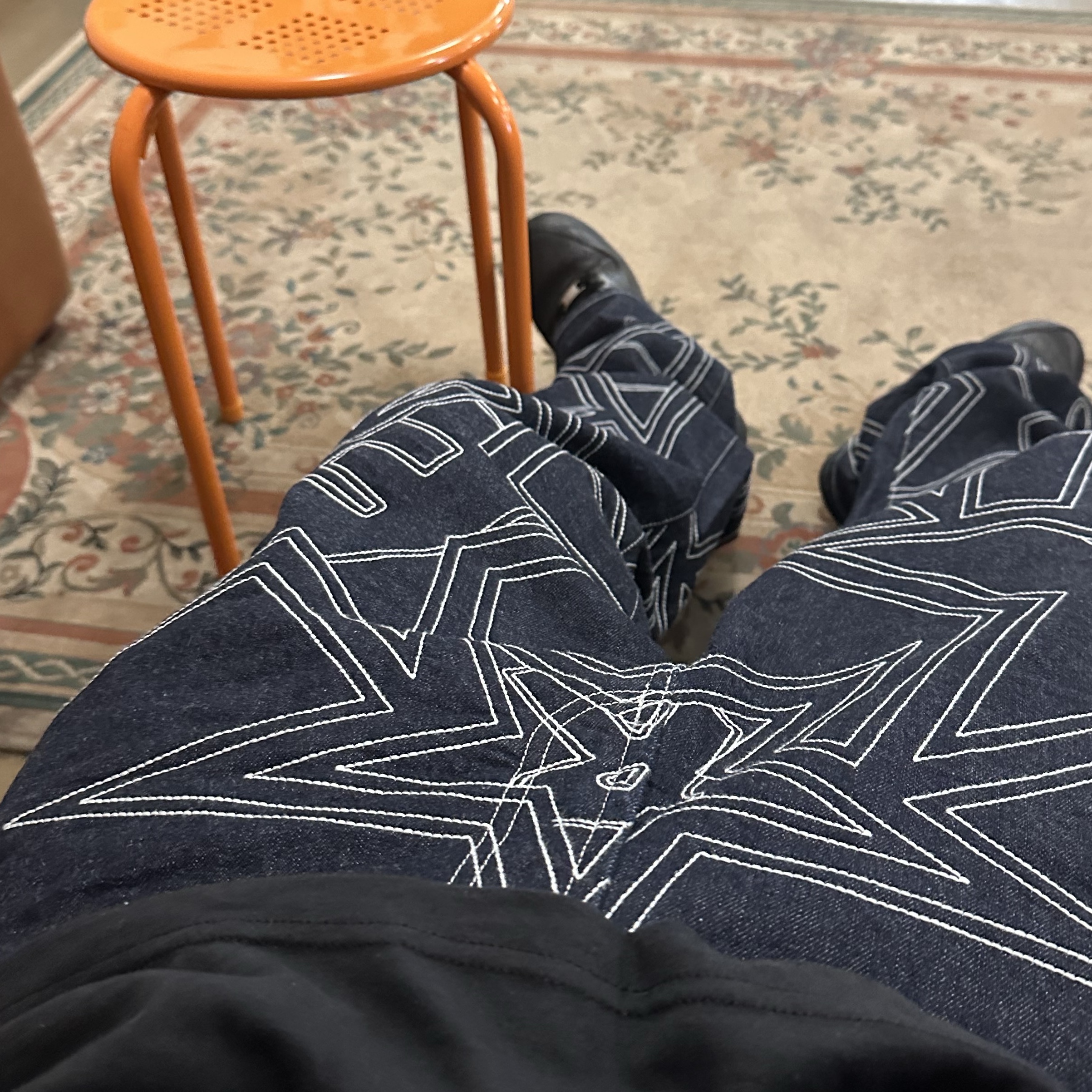 Supreme Stars Topstitch Baggy Jeans Indigo - 25SS 착용 스타일