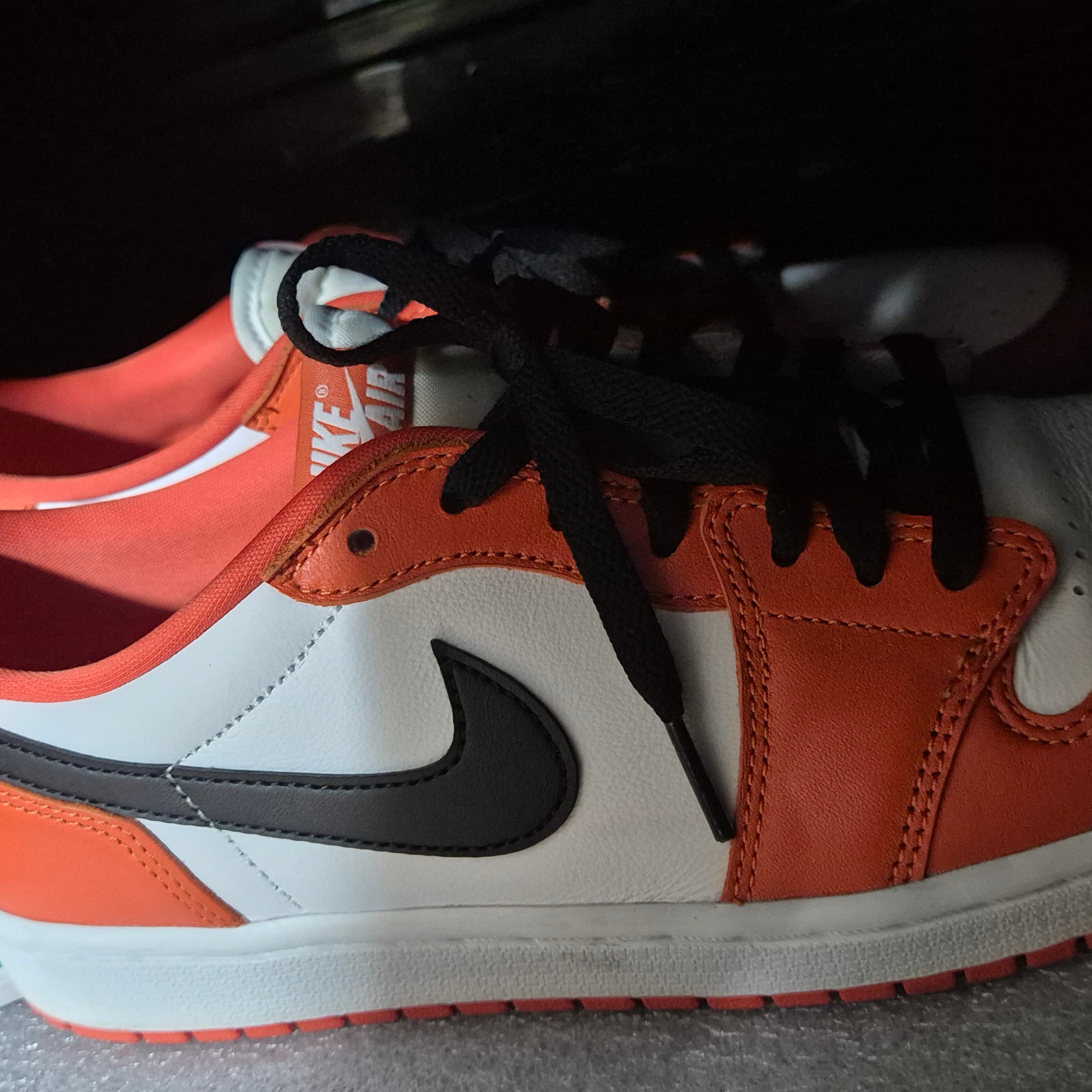 Jordan 1 Low OG Starfish 착용 스타일