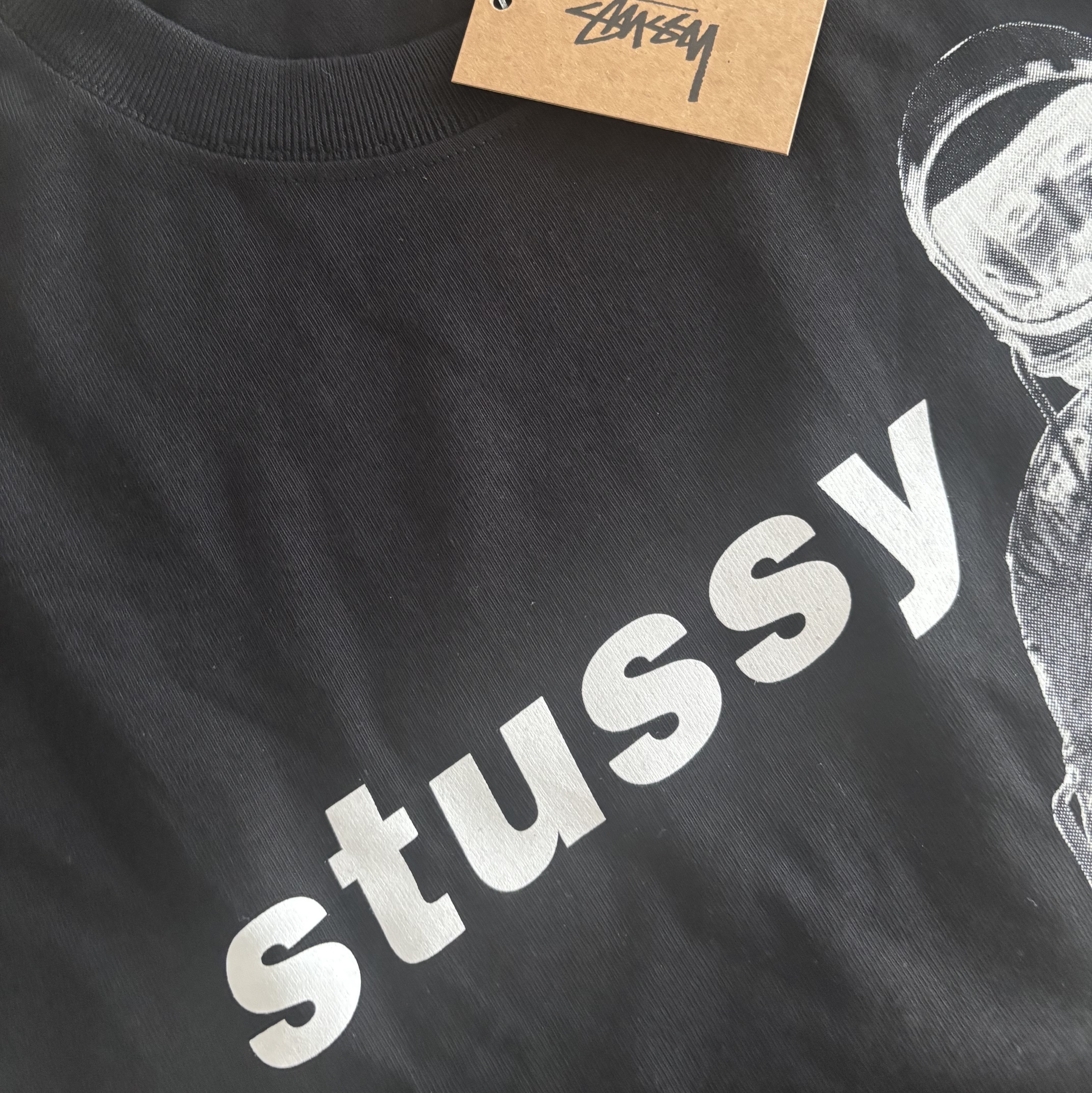 Stussy Astronaut T-Shirt Black 착용 스타일 - 2