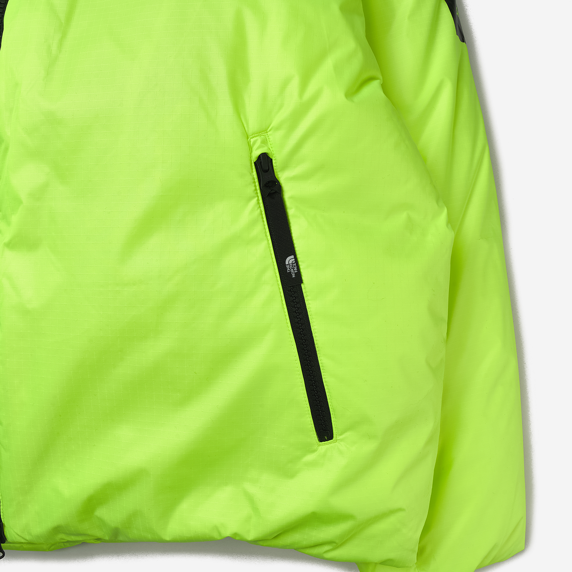 노스페이스 화이트 라벨 글로시 다운 자켓 라임(The North Face White Label Glossy Down Jacket Lime) - 4