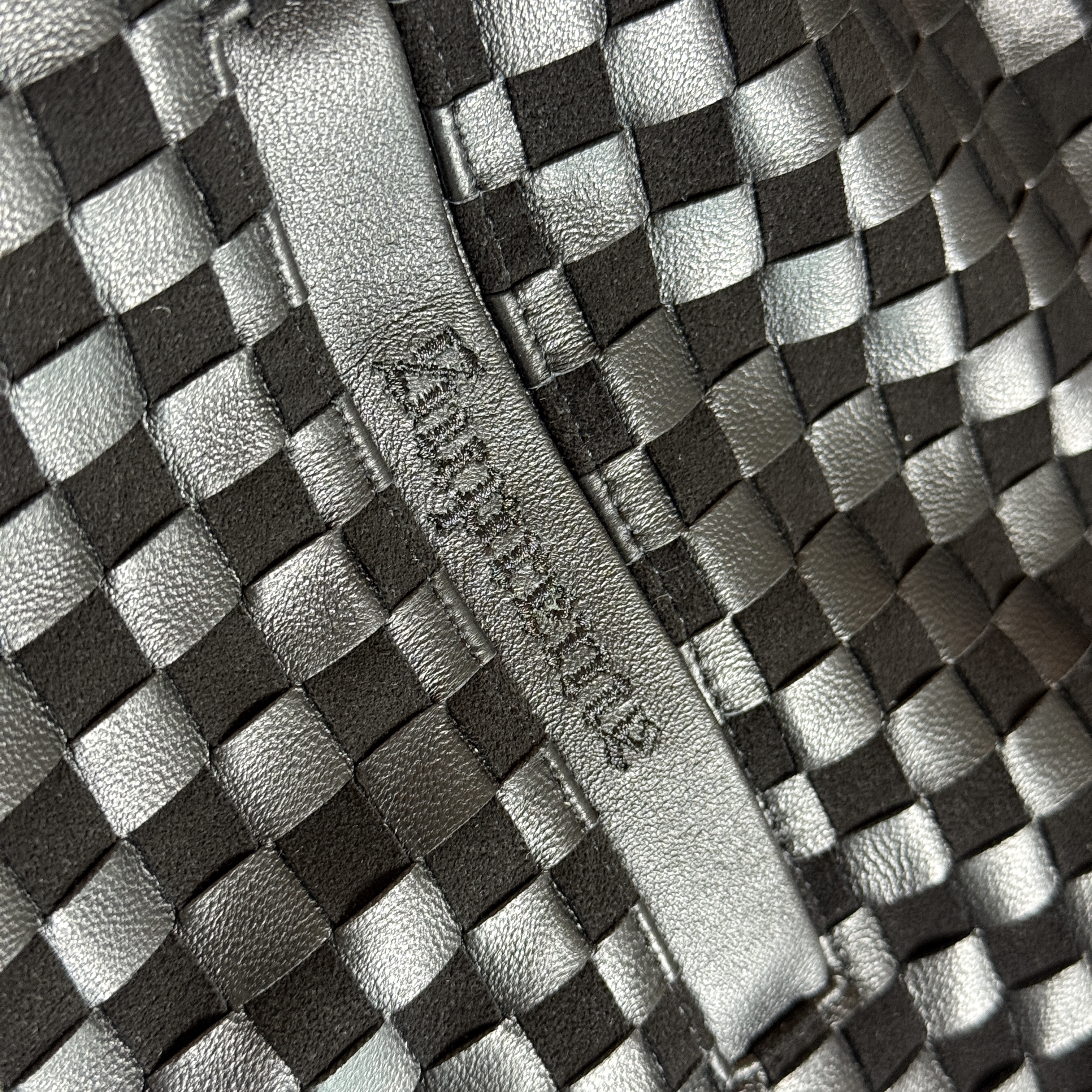 Supreme Woven Leather Zip Up Cardigan Black - 24FW 착용 스타일 - 2