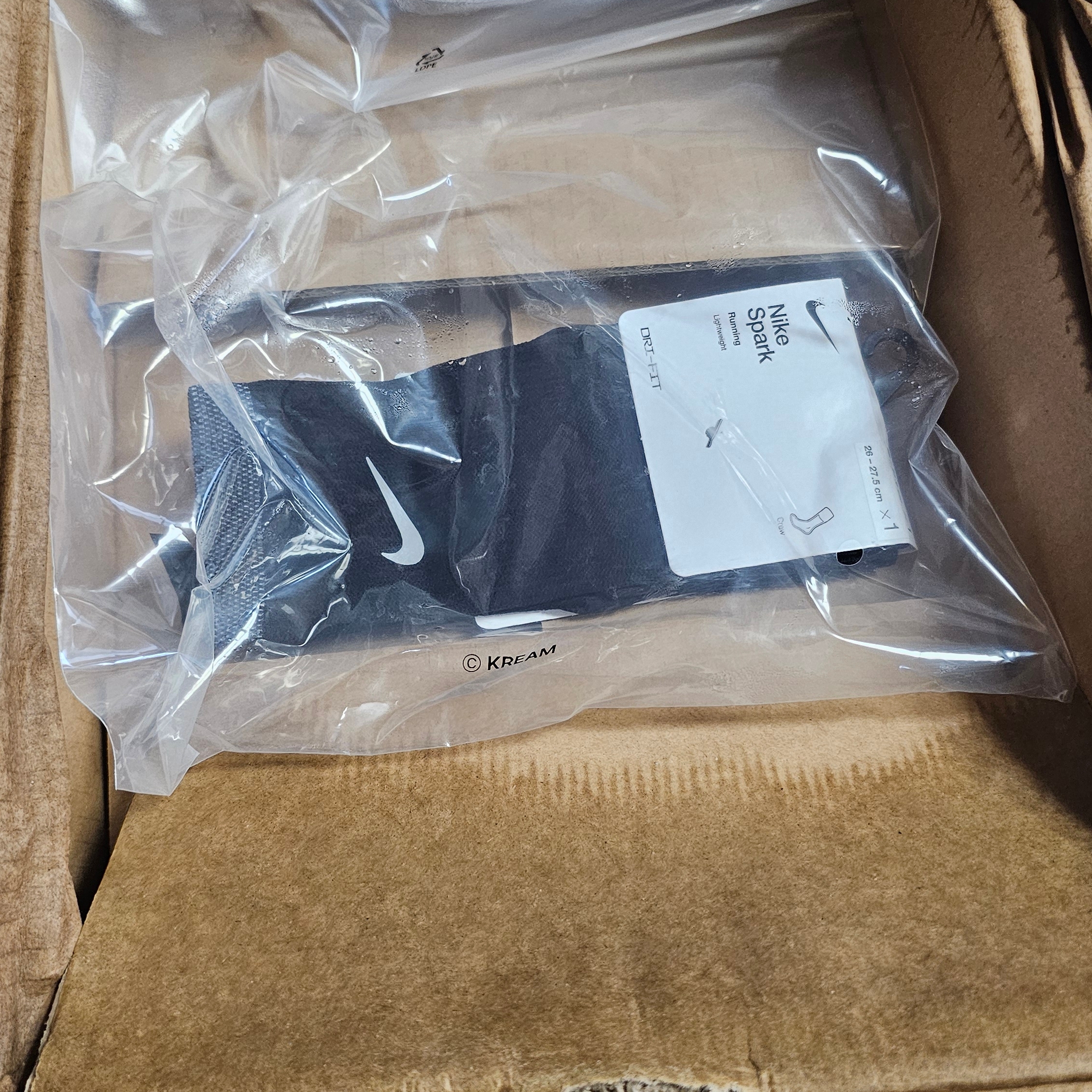 Nike Spark Lightweight Running Crew Socks Black Reflect Silver (Korean Ver.) 착용 스타일 - 3