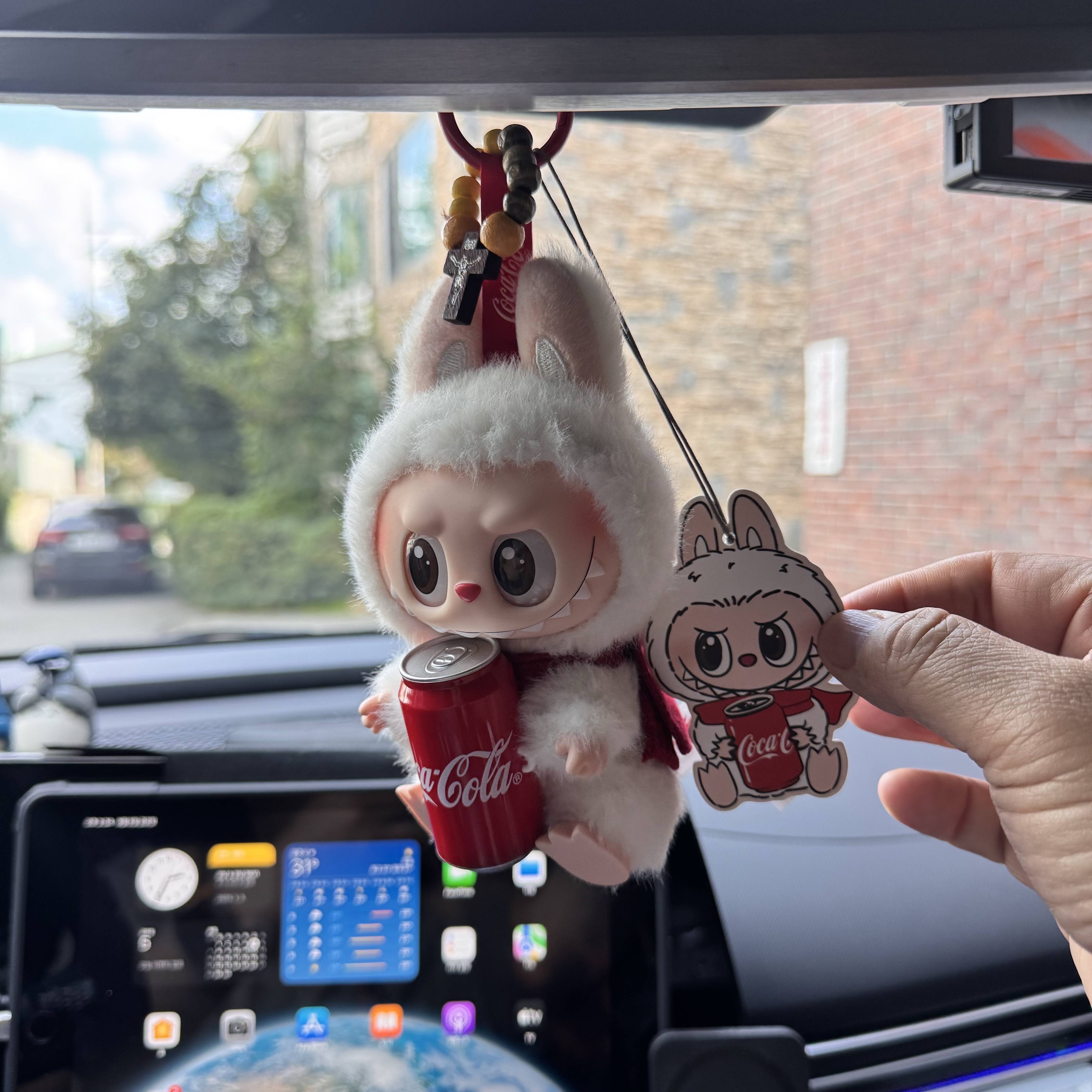 Pop Mart Labubu Coca Cola Series Happy Factor Keyring (Opened Case) 착용 스타일 - 2