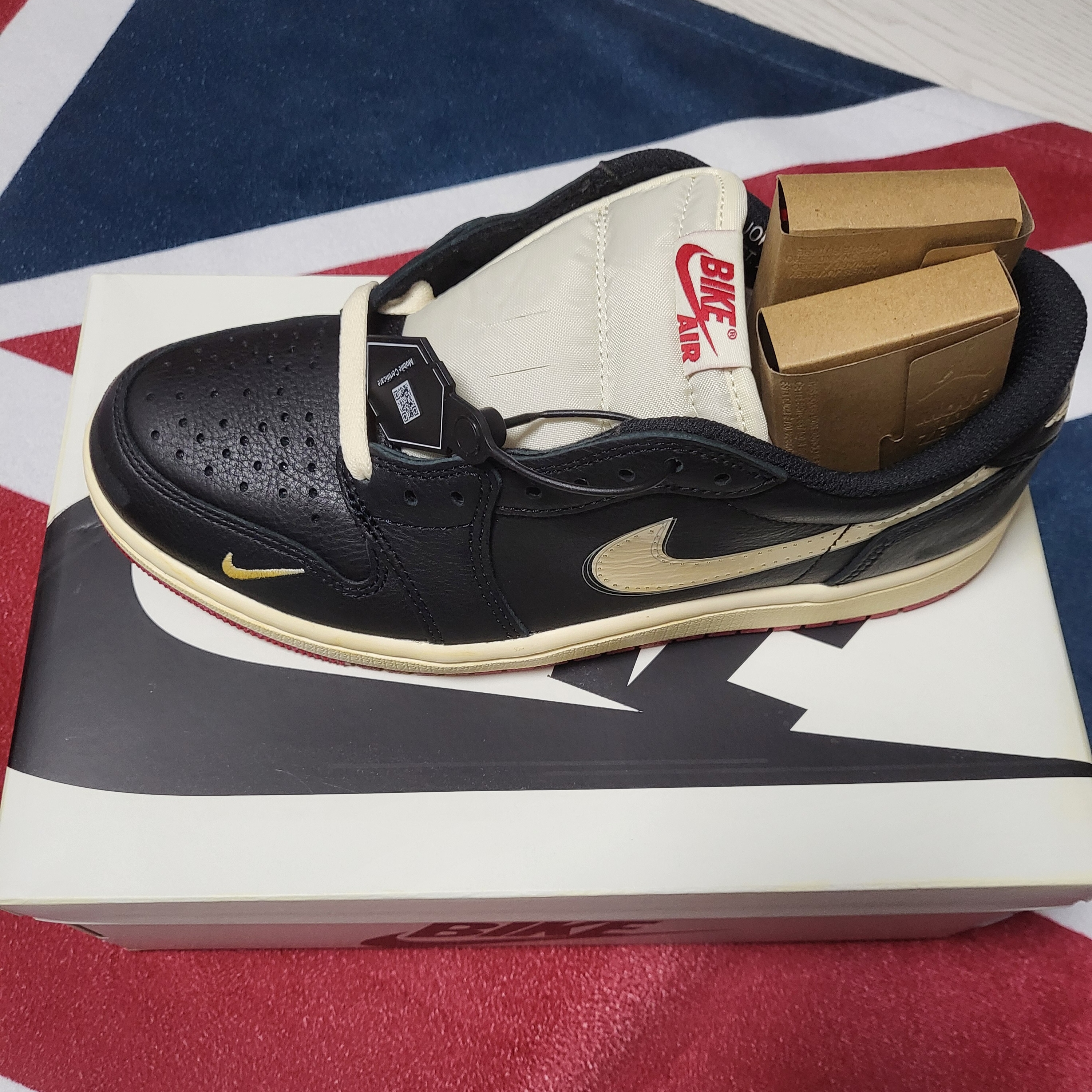 Jordan 1 x Nigel Sylvester Retro Low OG Better With Time 착용 스타일 - 3