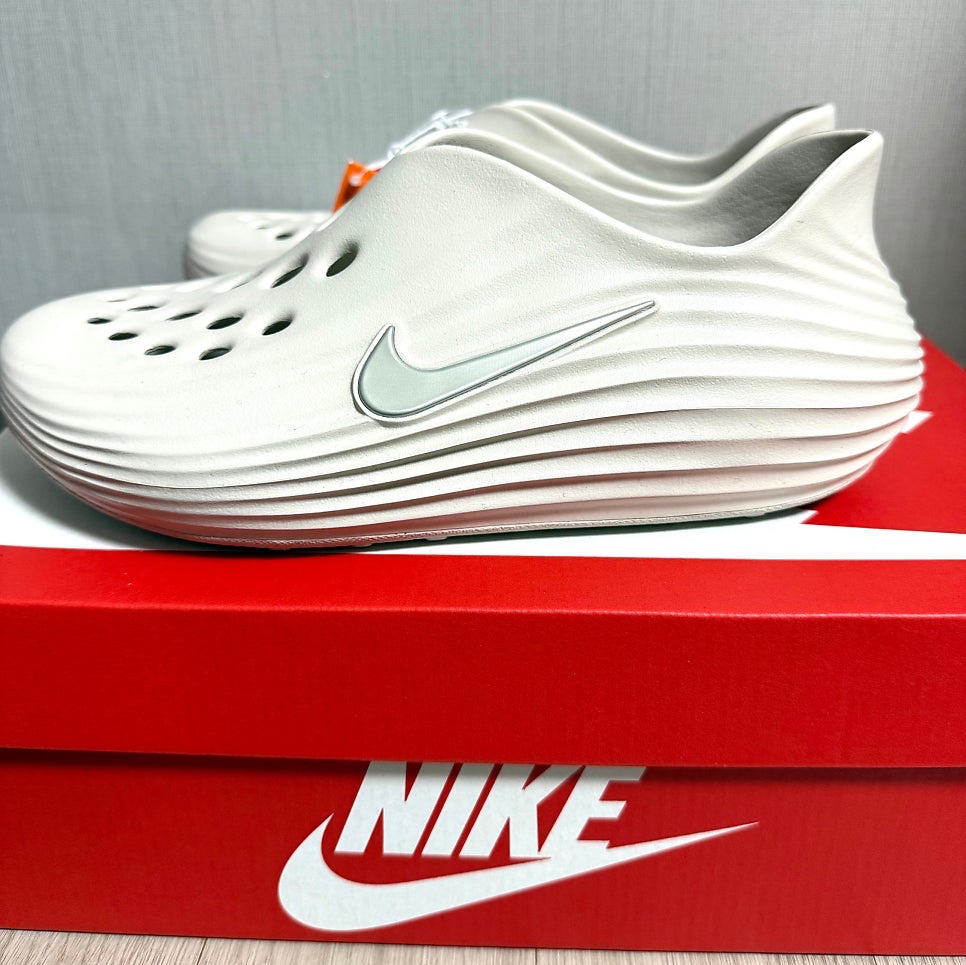 Nike ReactX Rejuven8 Light Orewood Brown 착용 스타일