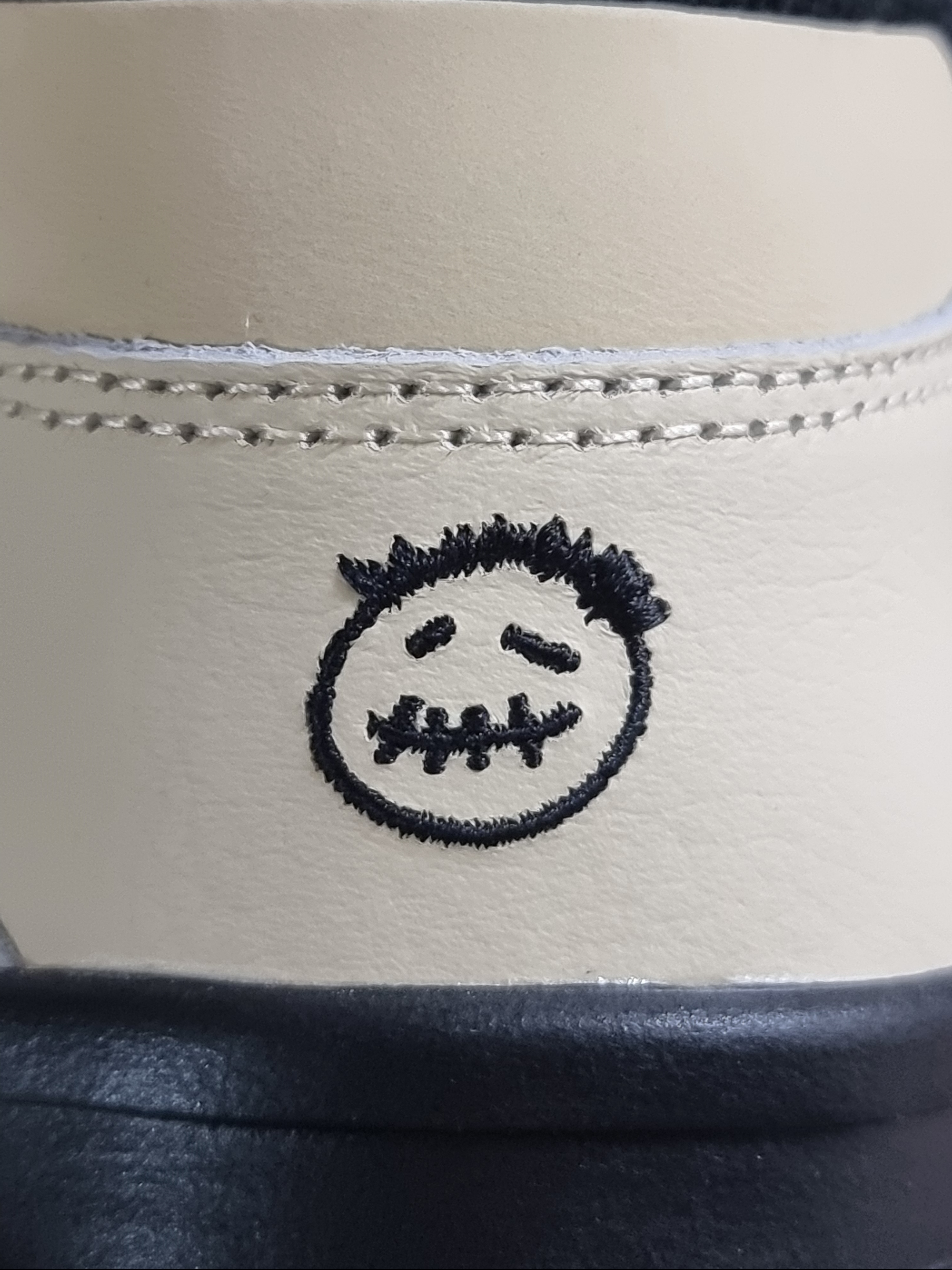 Jordan x Travis Scott Jumpman Jack TR Bright Cactus 착용 스타일