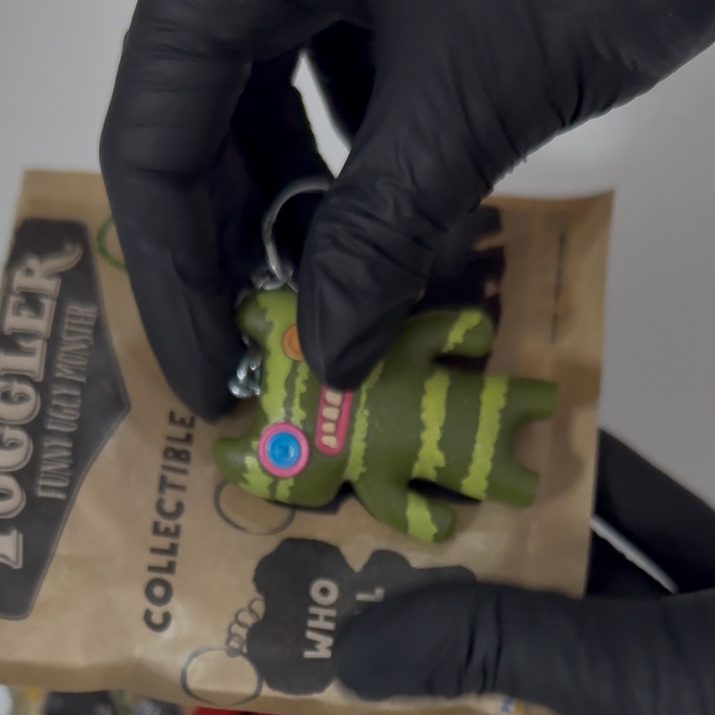 Fuggler Monster Mix Keyring 착용 스타일