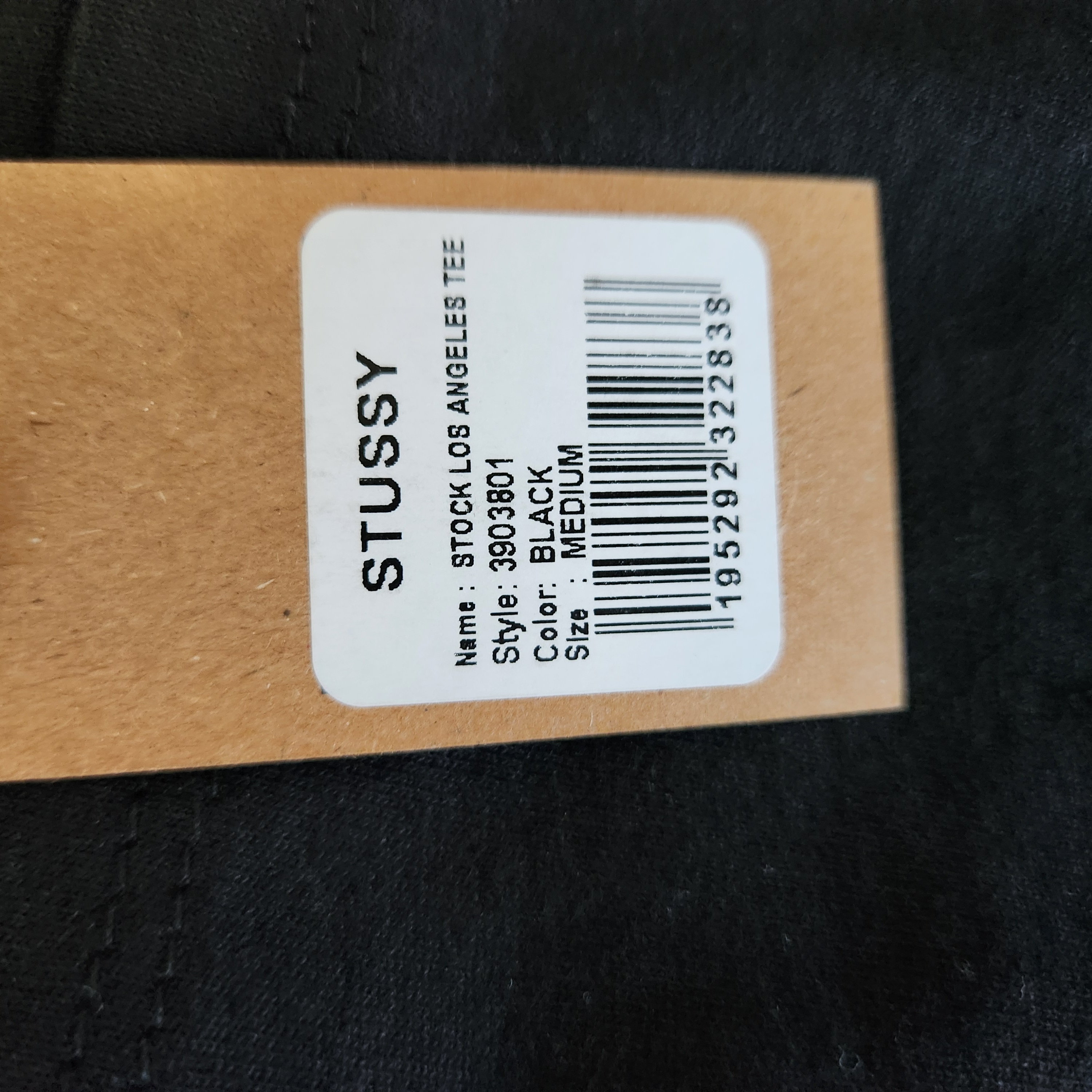 Stussy Stock Los Angeles T-Shirt Black 착용 스타일 - 3