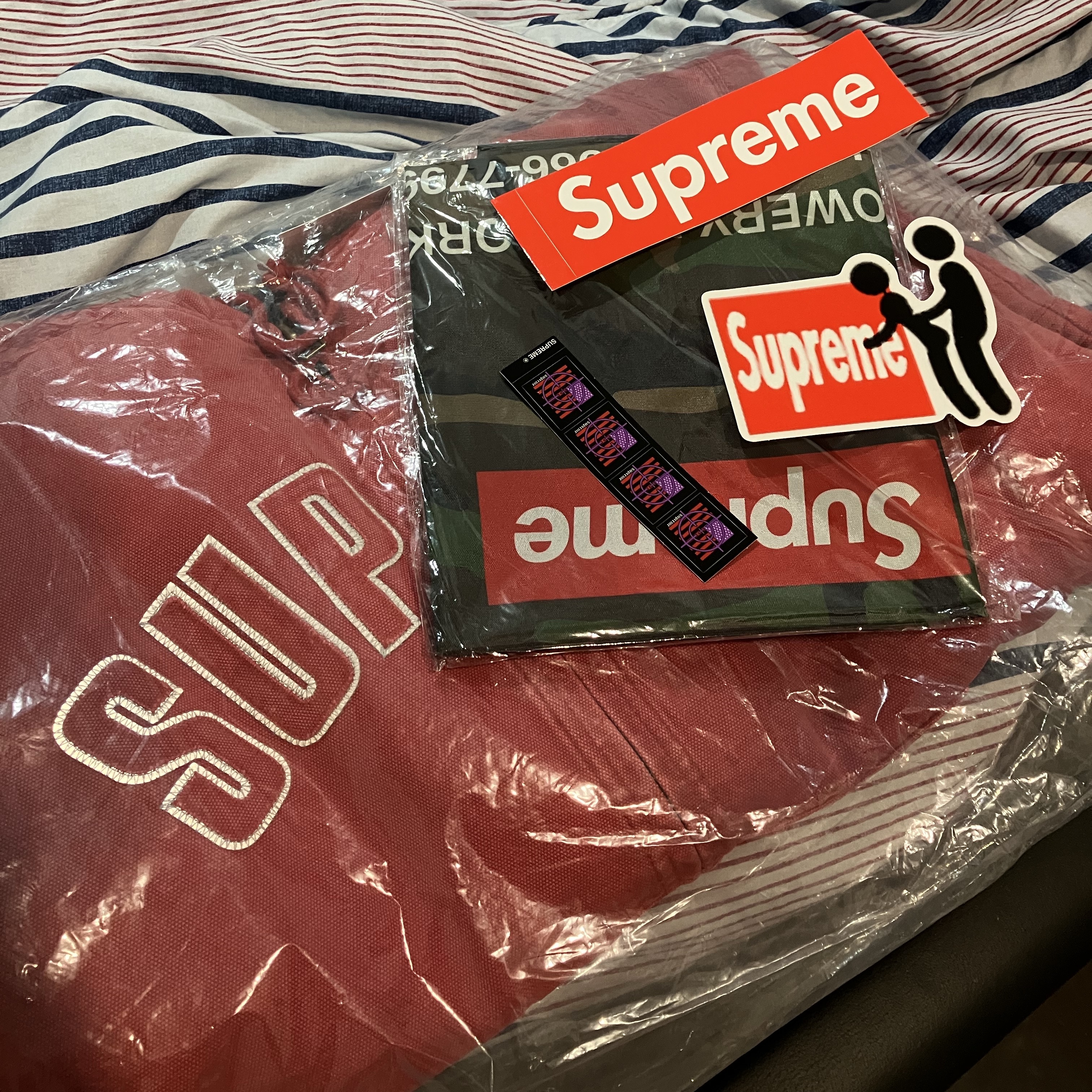 Supreme Reflective Arc Hooded Work Jacket Red - 25FW 착용 스타일