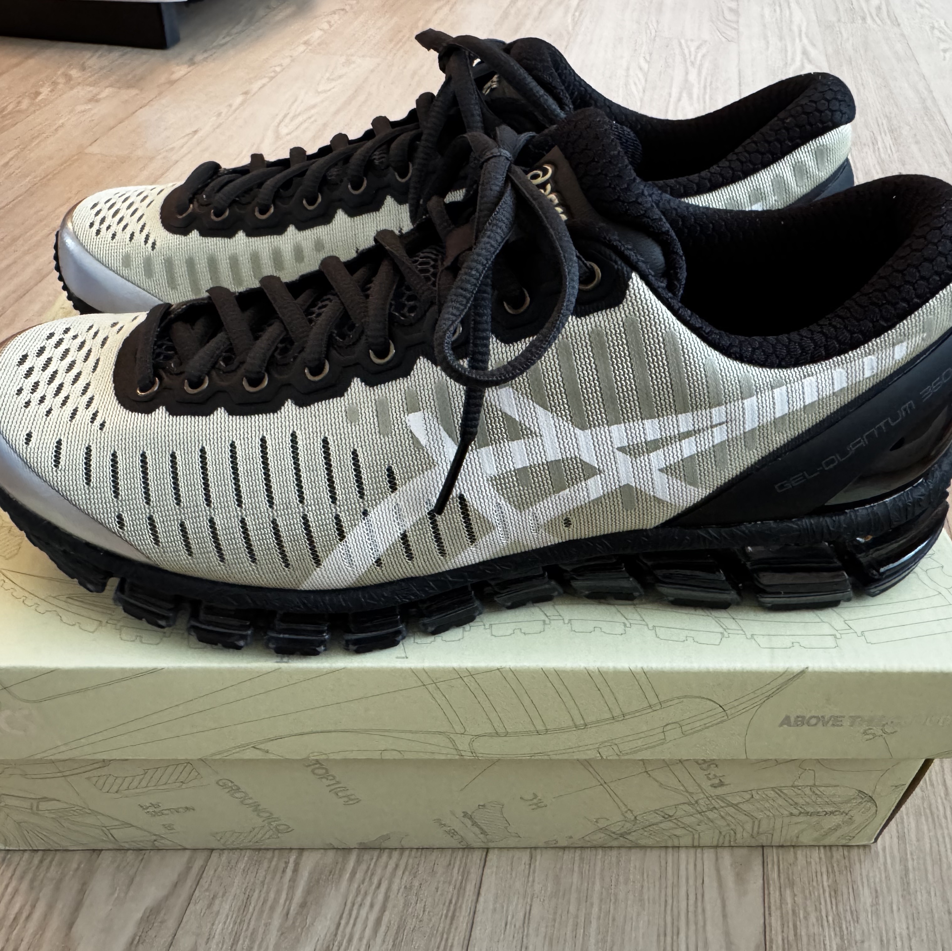 Asics x Above The Clouds Gel-Quantum 360 I Soft Yellow Black 착용 스타일 - 1