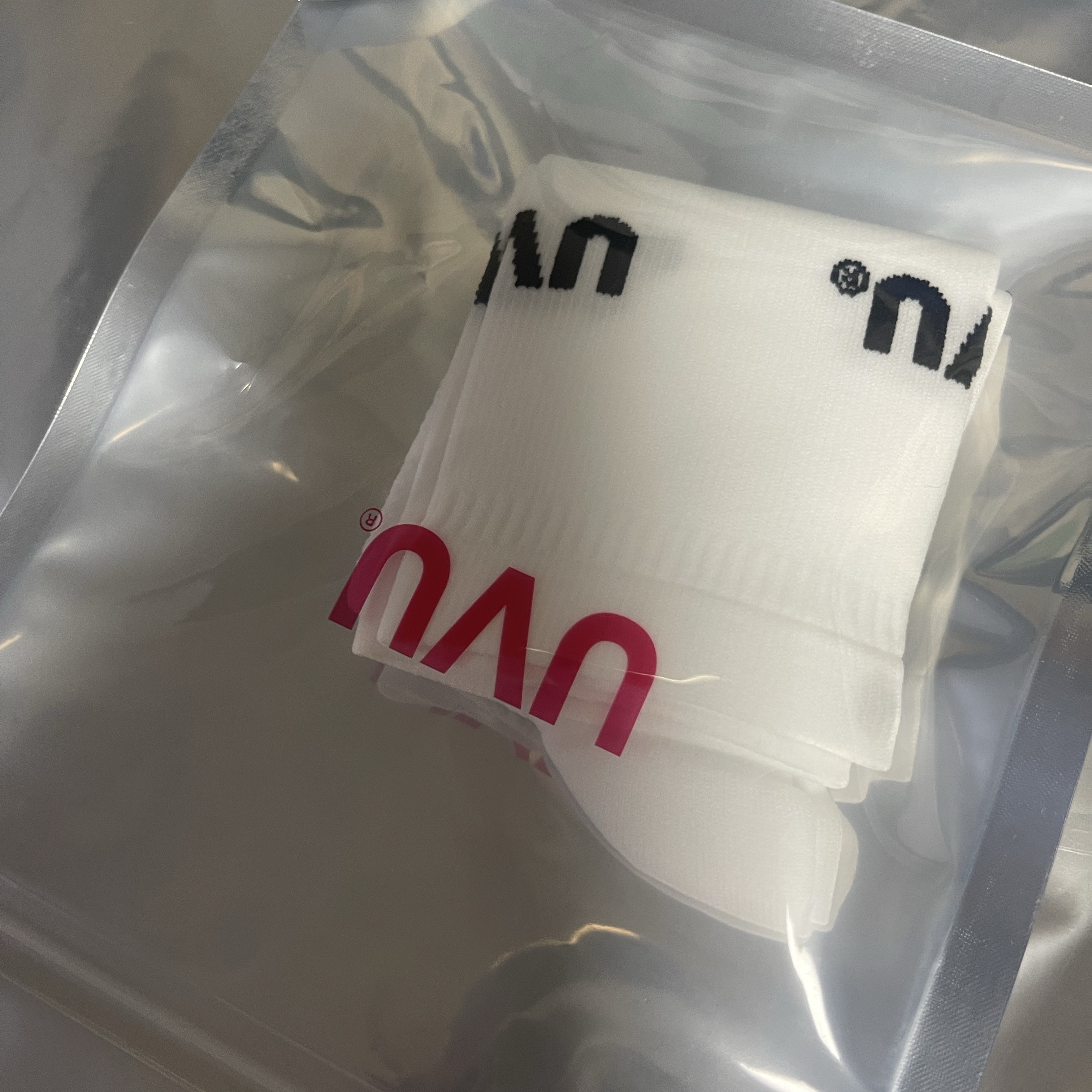 UVU Running Sock White 착용 스타일