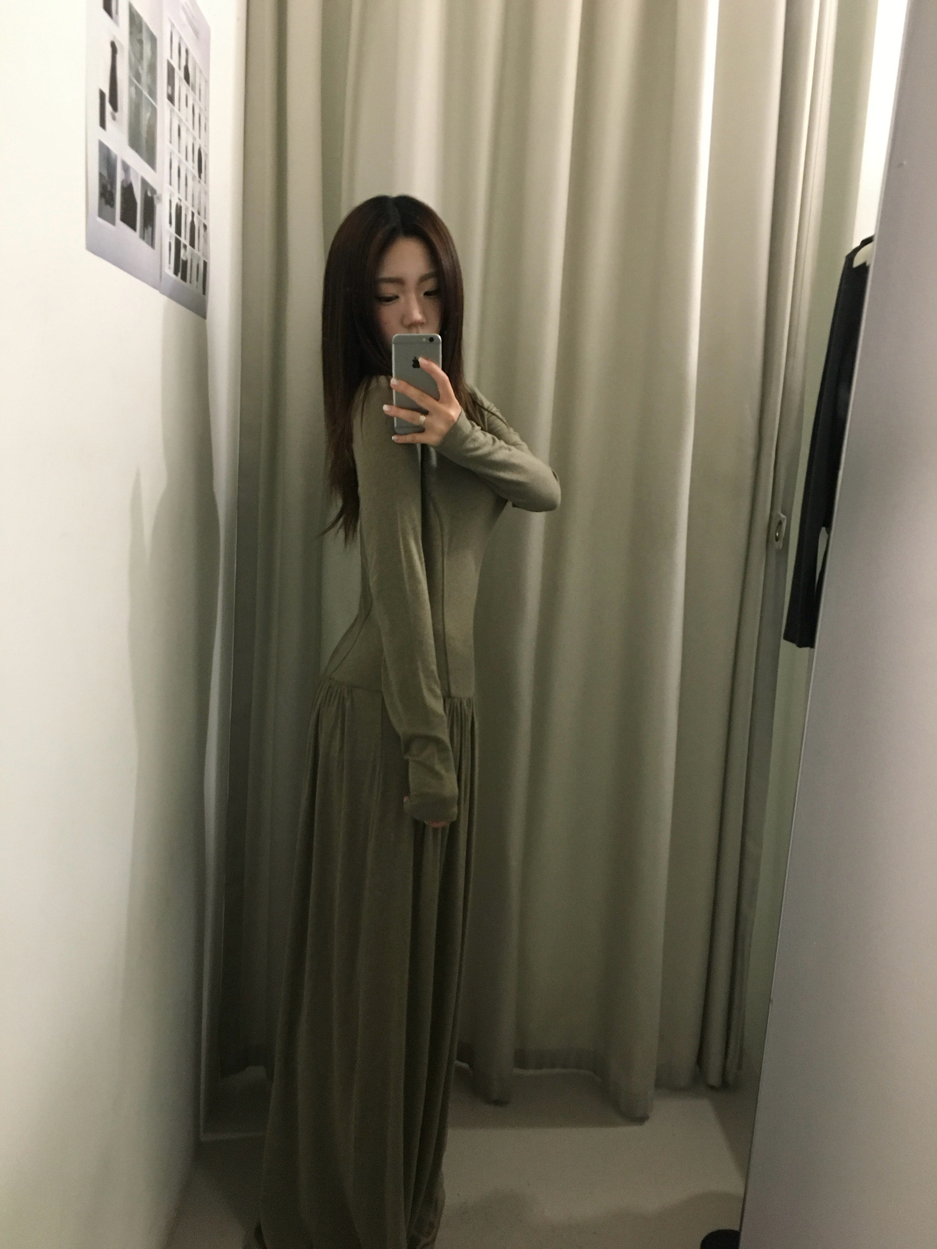 Amomento Women Curved Silhouette Pants Black - 25SS 착용 스타일 - 1