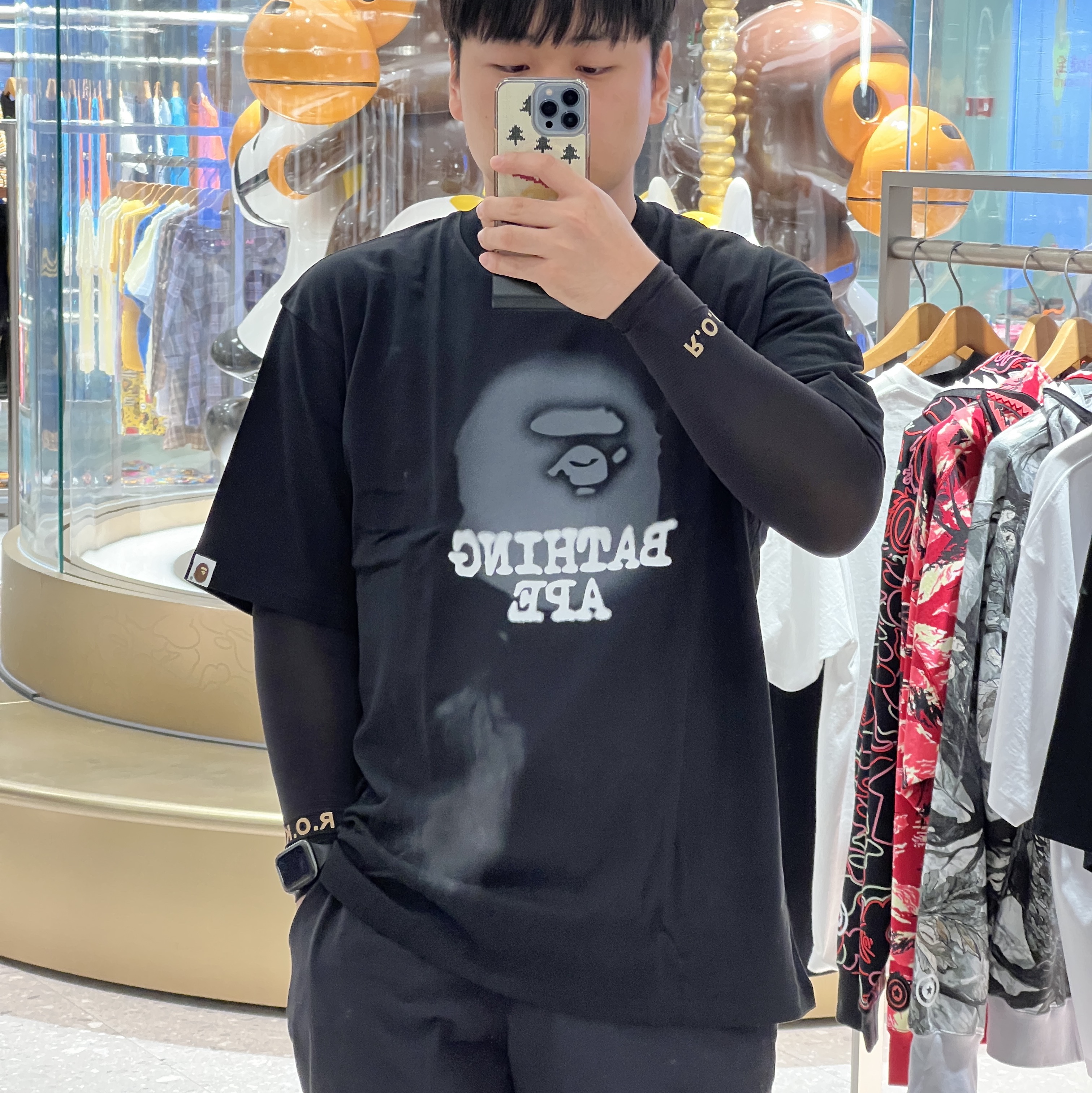 [KREAM 단독] runwhither 5inch Shorts Black 착용 스타일