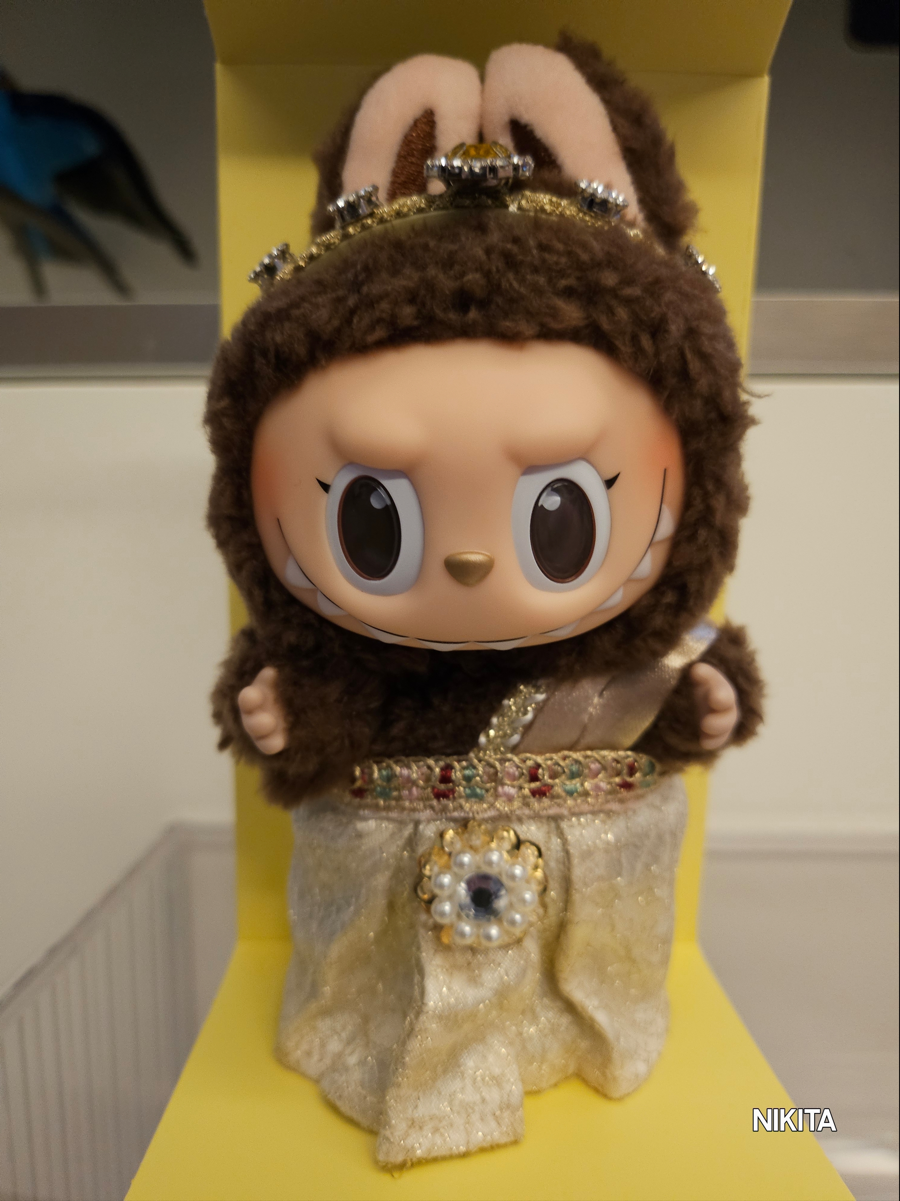 Pop Mart Labubu Good Luck To You Vinyl Plush Doll Pendant 착용 스타일