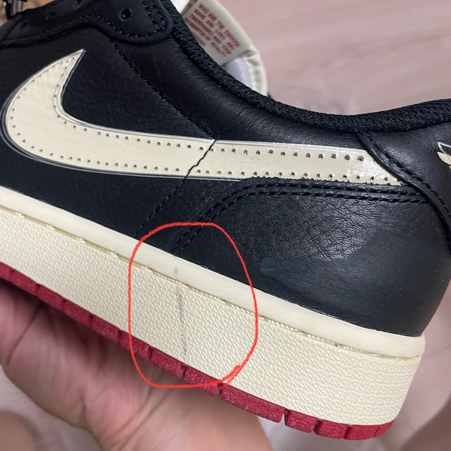 Jordan 1 x Nigel Sylvester Retro Low OG Better With Time 착용 스타일 - 1