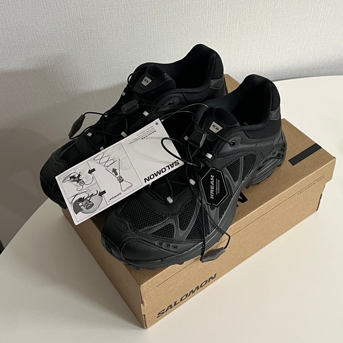 Salomon XT-Whisper Black Asphalt 착용 스타일