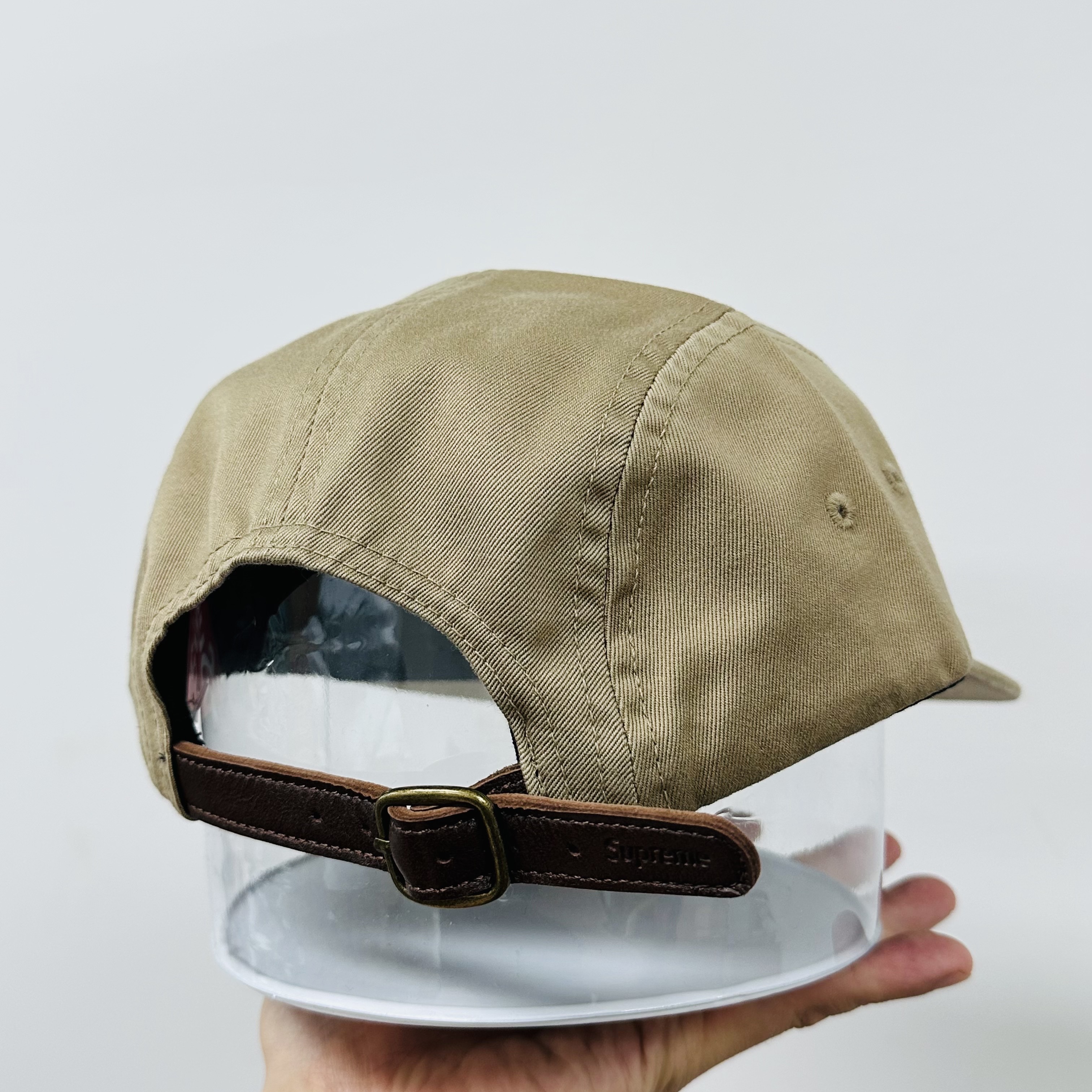 Supreme Washed Chino Twill Camp Cap Tan - 25FW 착용 스타일 - 2