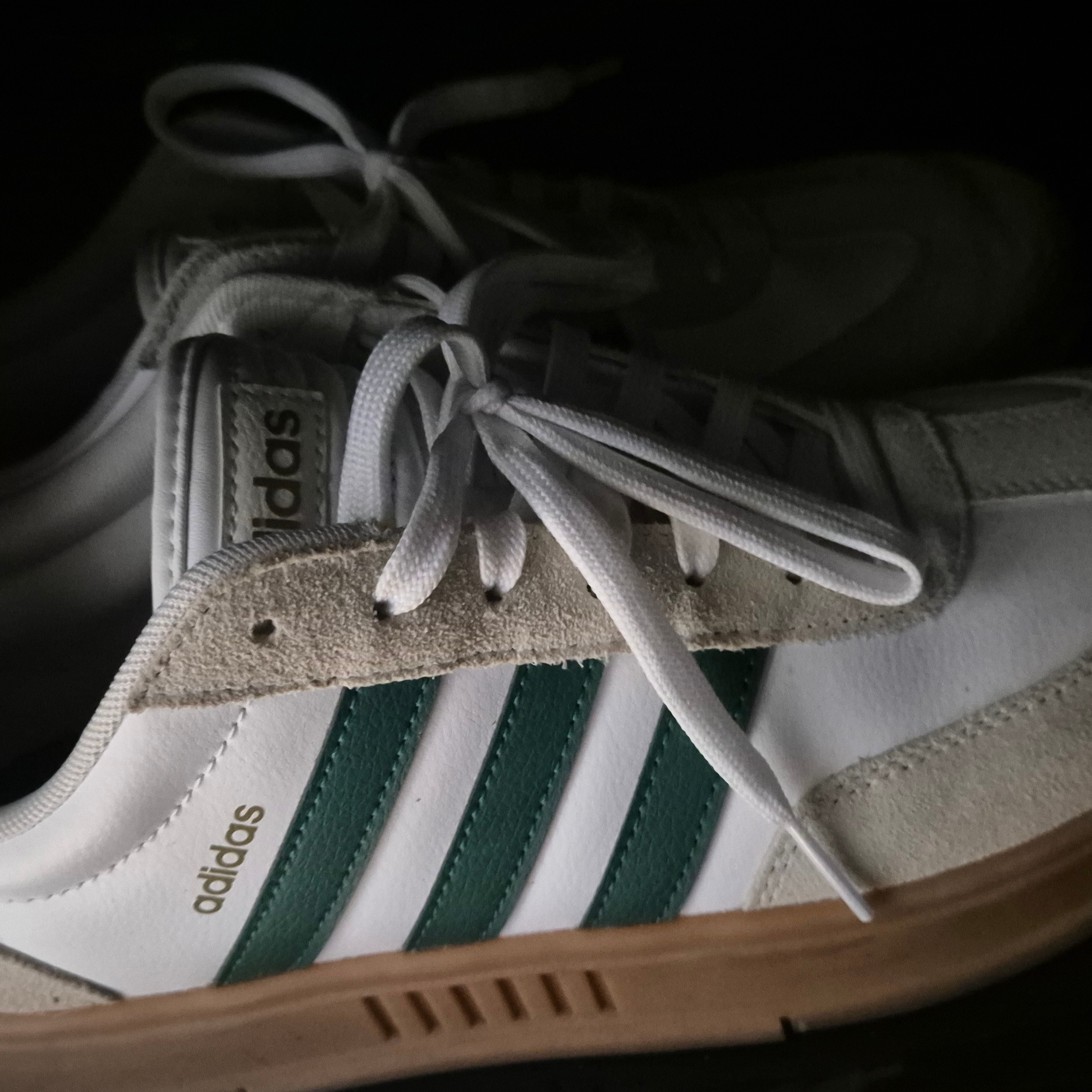 Adidas Gradas Collegiate Green 착용 스타일