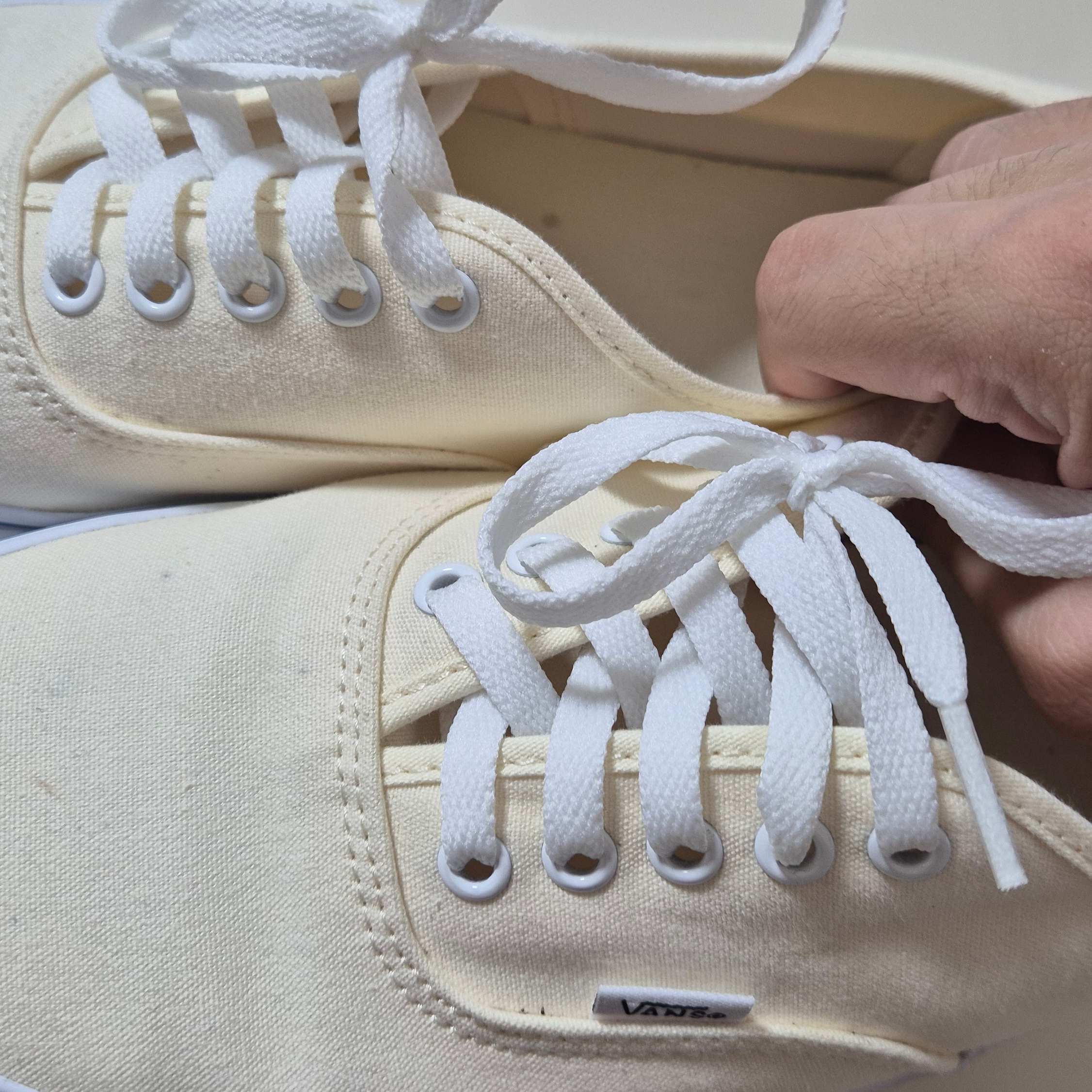 Vans Authentic White 착용 스타일