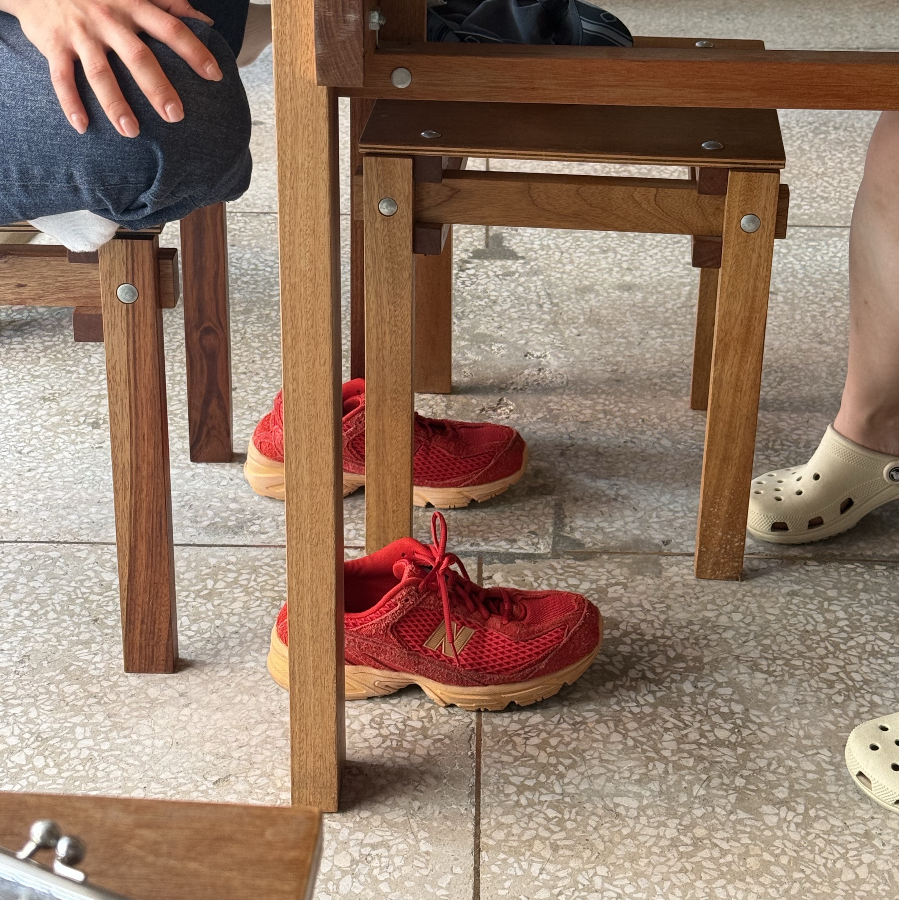 New Balance 509 Deep Red 착용 스타일 - 1