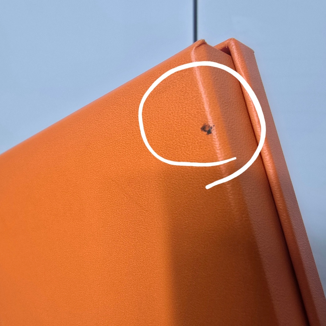 (W) Hermes Mini Pop H Pendant Rose Gold & Blanc 착용 스타일 - 8