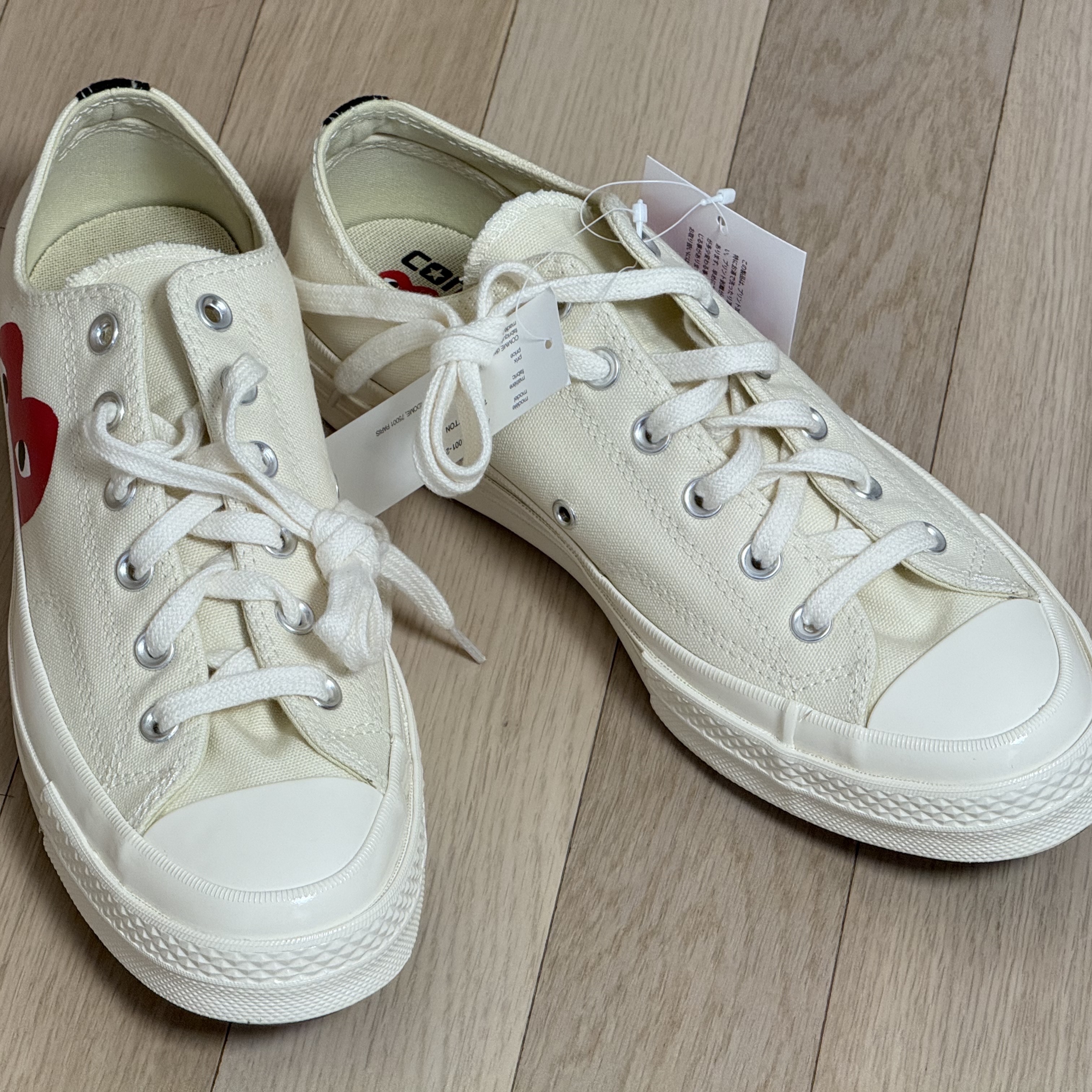 Converse x Play Comme des Garcons Chuck 70 Ox White 착용 스타일