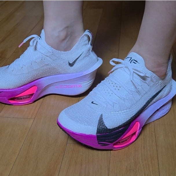 (W) Nike Air Zoom Alphafly Next% 3 Hyper Pink 착용 스타일