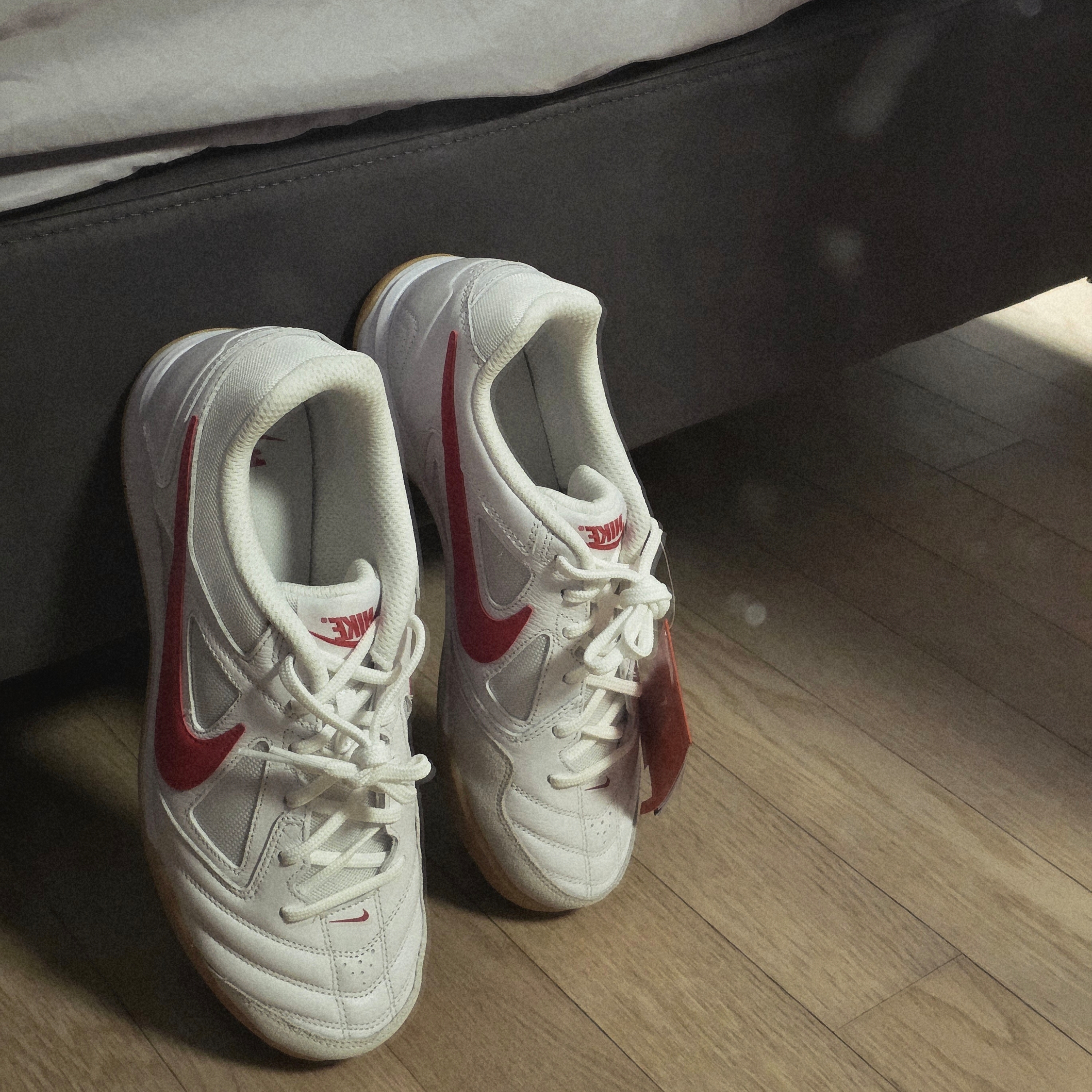 Nike Gato White Gum Yellow 착용 스타일 - 1