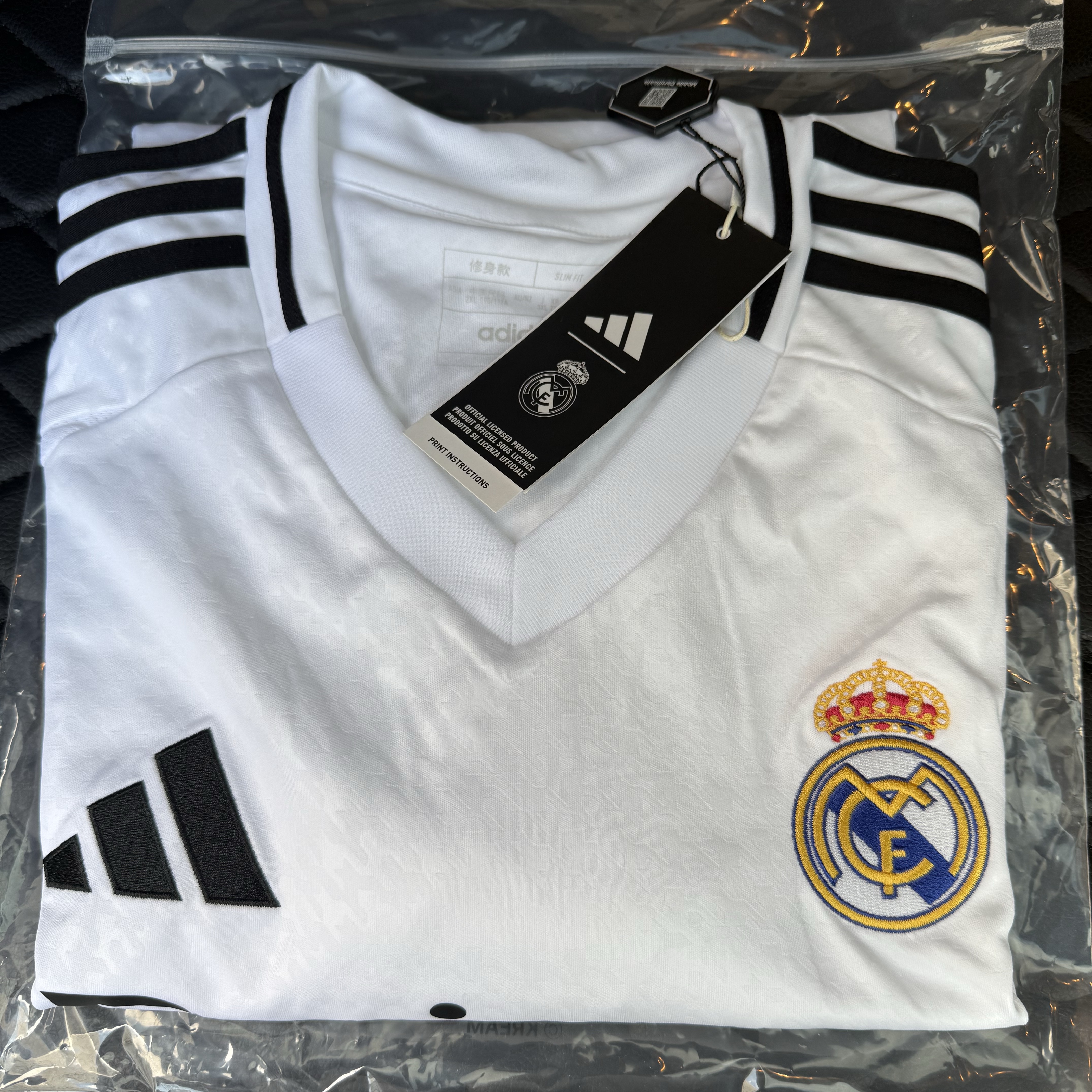 Adidas Real Madrid 2024/25 Home Jersey White - KR Sizing (Non Marking Ver.) 착용 스타일 - 1