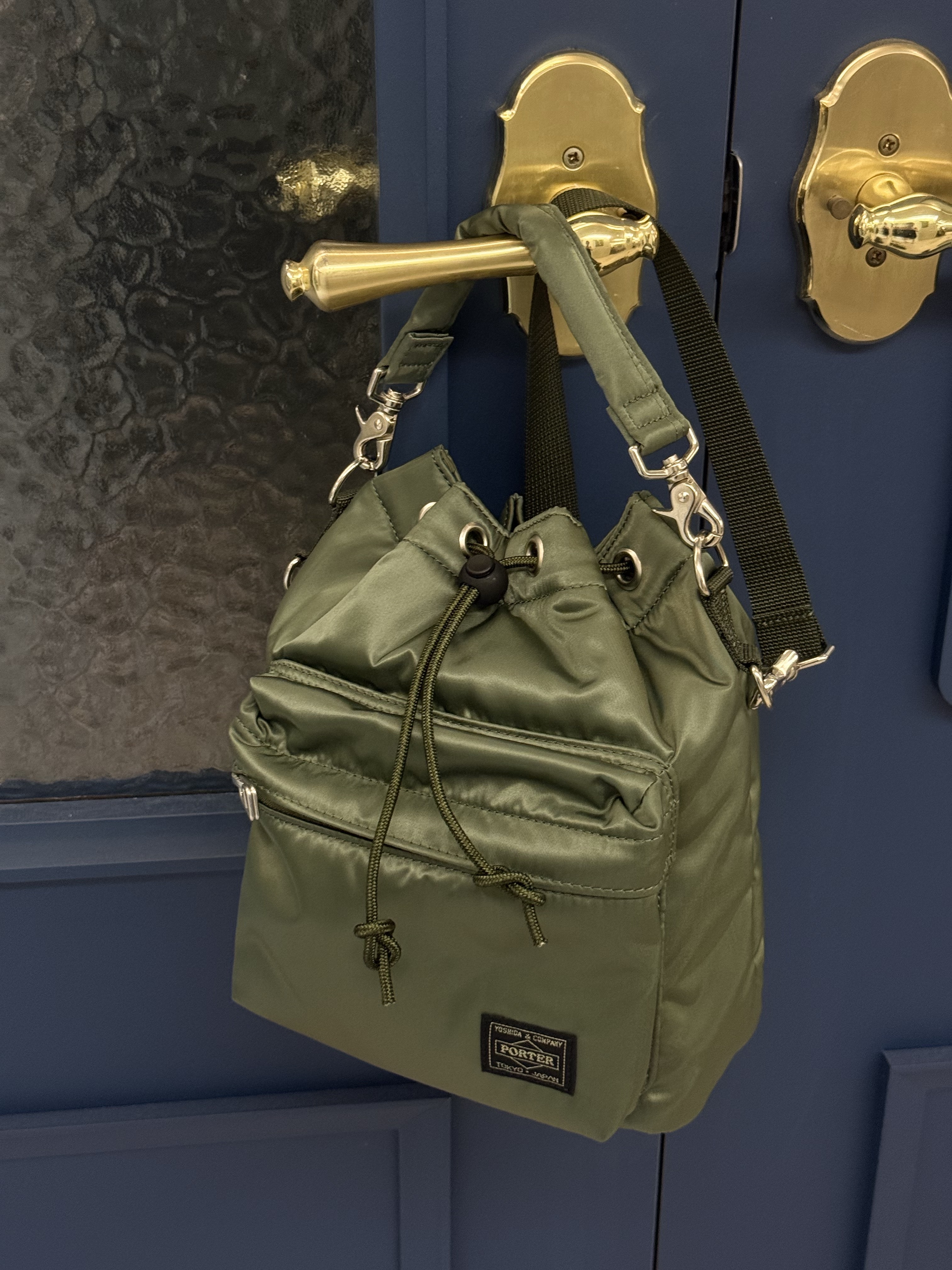 Porter Balloonsac Sage Green 착용 스타일