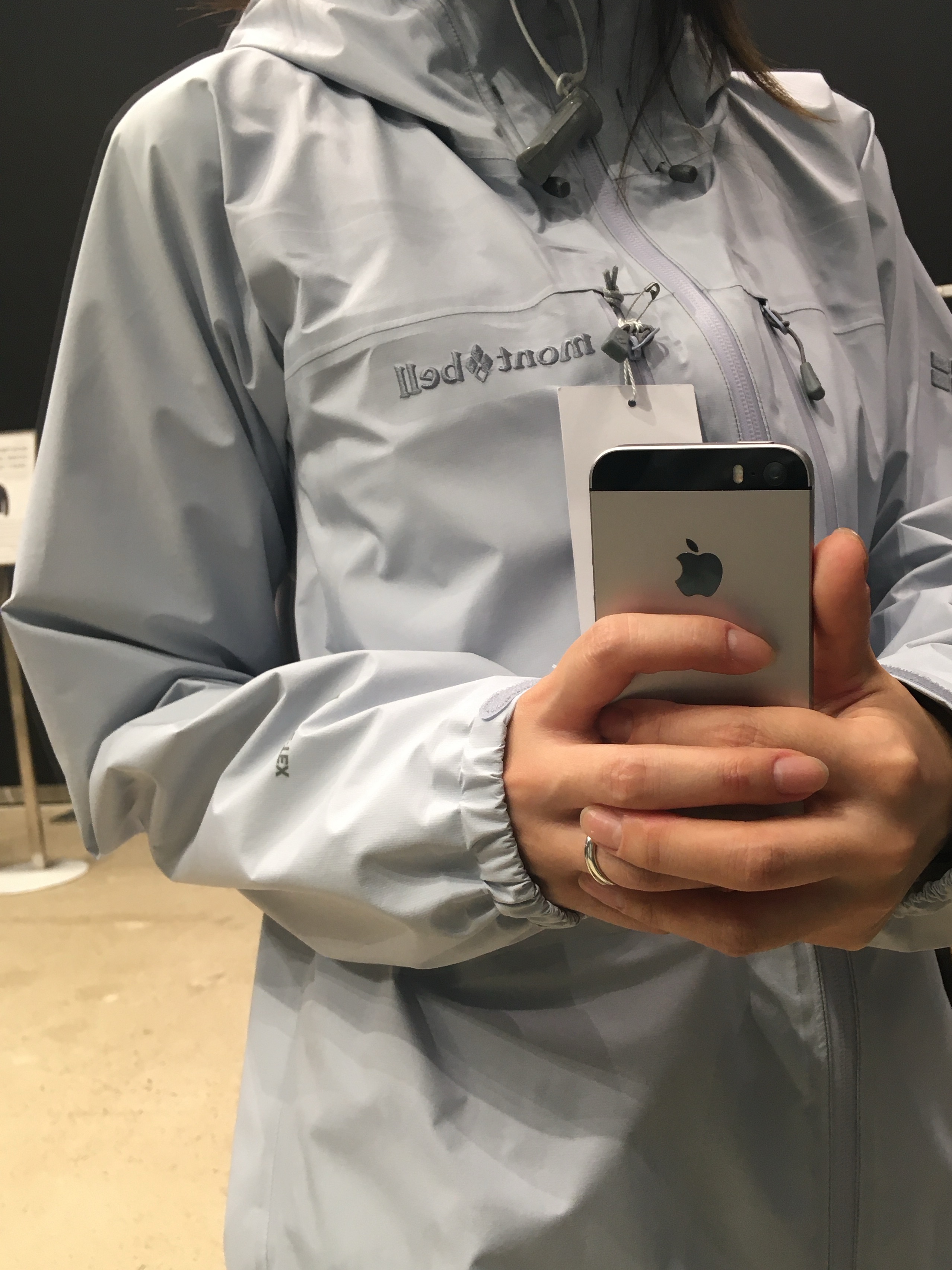 (W) Montbell Tempest Jacket Light Blue 착용 스타일