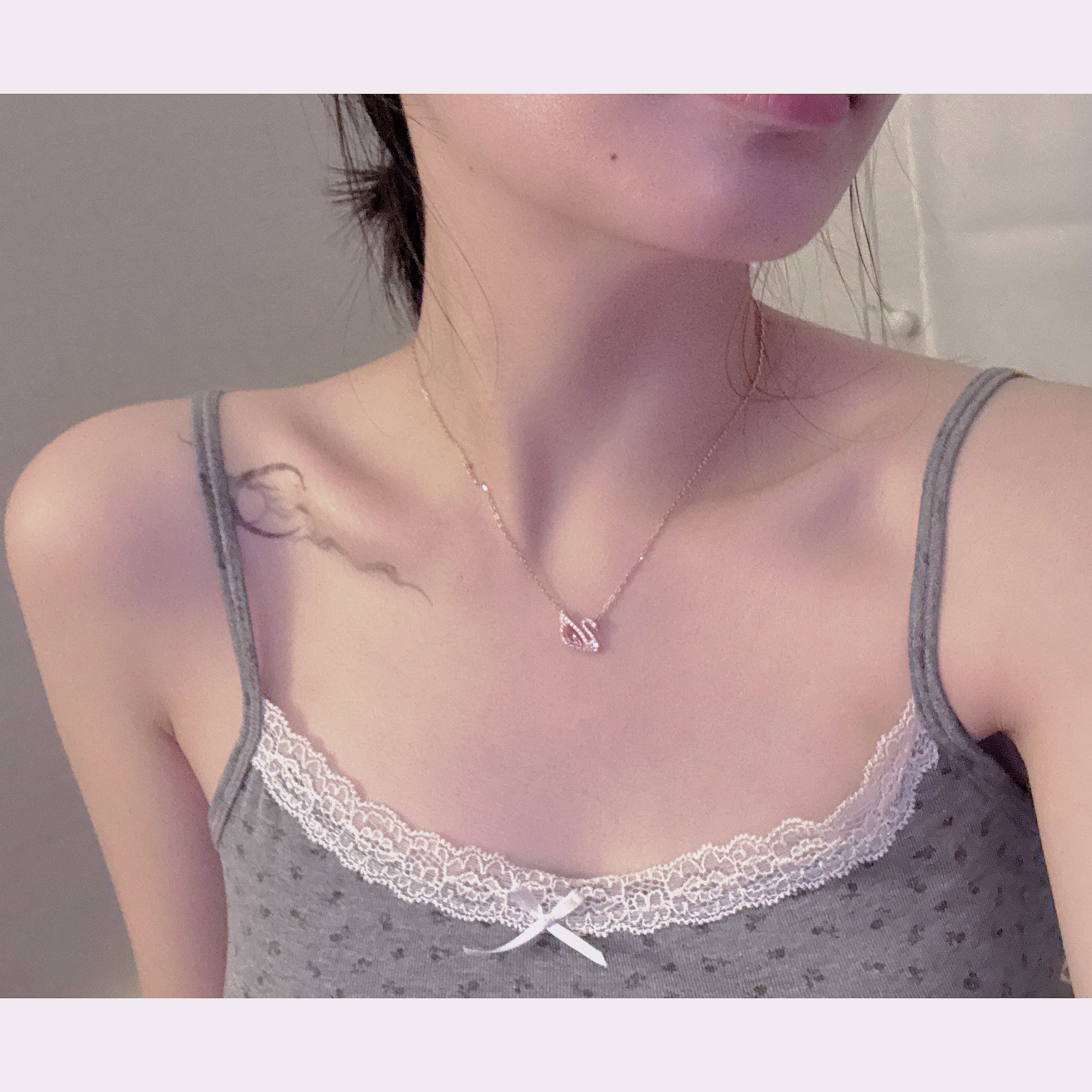 (W) Swarovski Dazzling Swan Necklace Pink Rose Gold Plated 착용 스타일