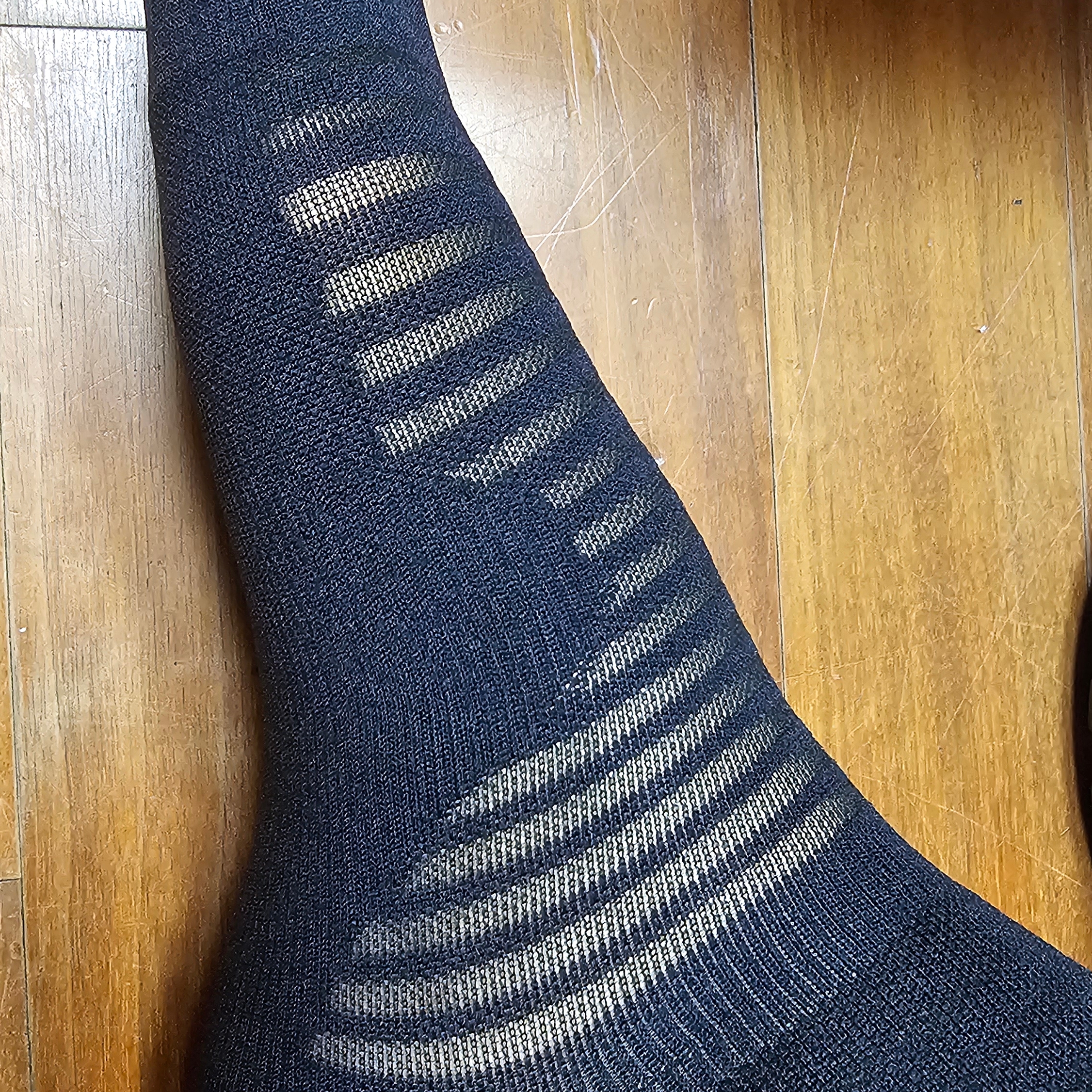 Nike Spark Lightweight Running Crew Socks Black Reflect Silver (Korean Ver.) 착용 스타일 - 5