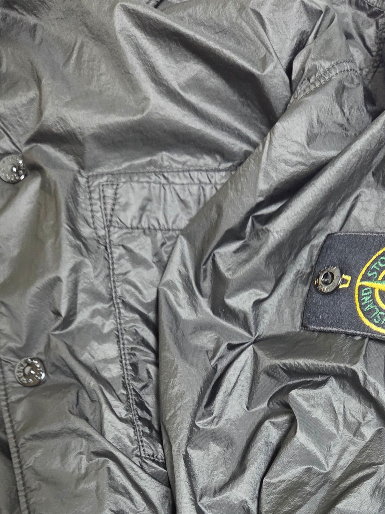 Stone Island 11025 Garment Dyed Micro Yarn with Primaloft TC Overshirt Black - 23SS 착용 스타일