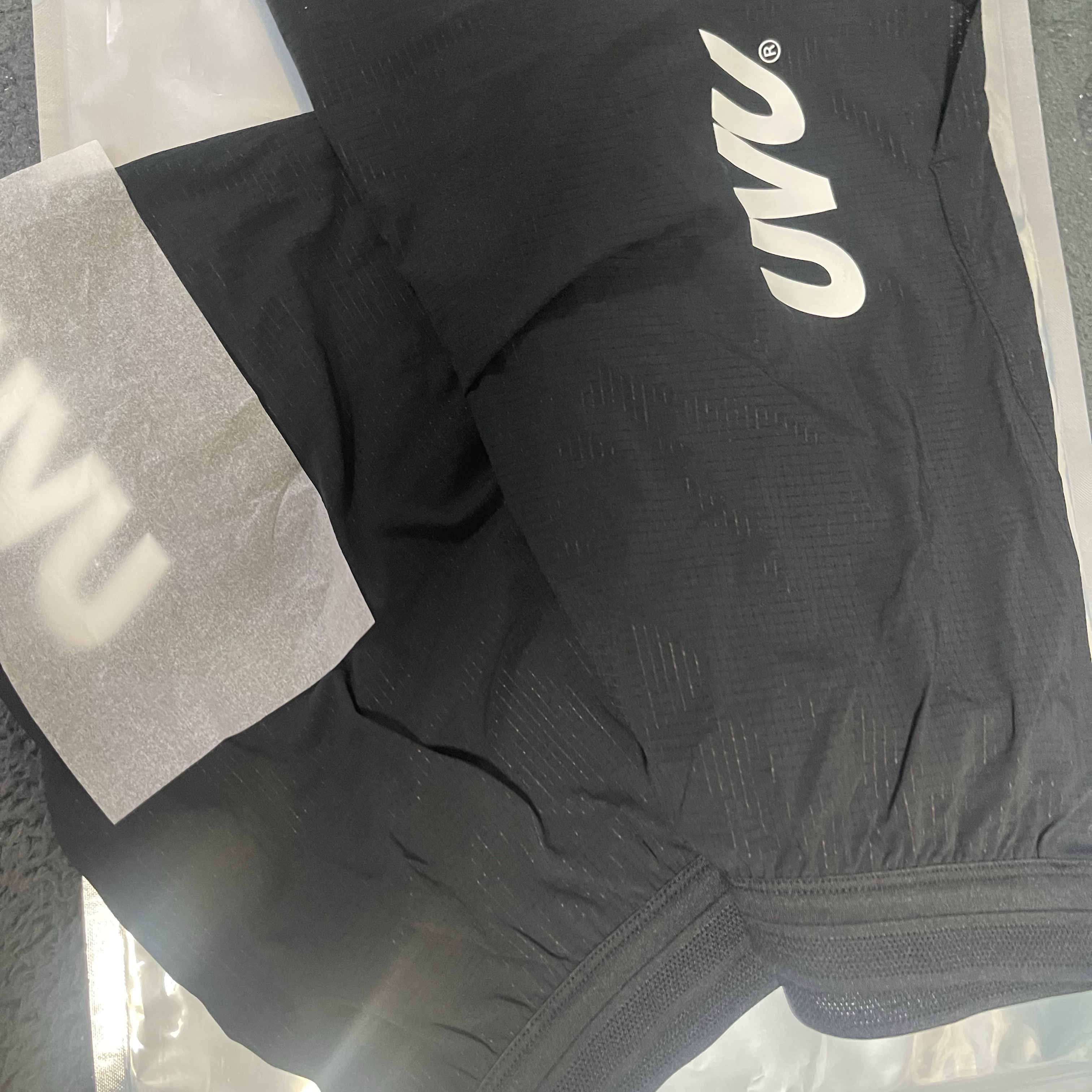 UVU Split Shorts Black 착용 스타일